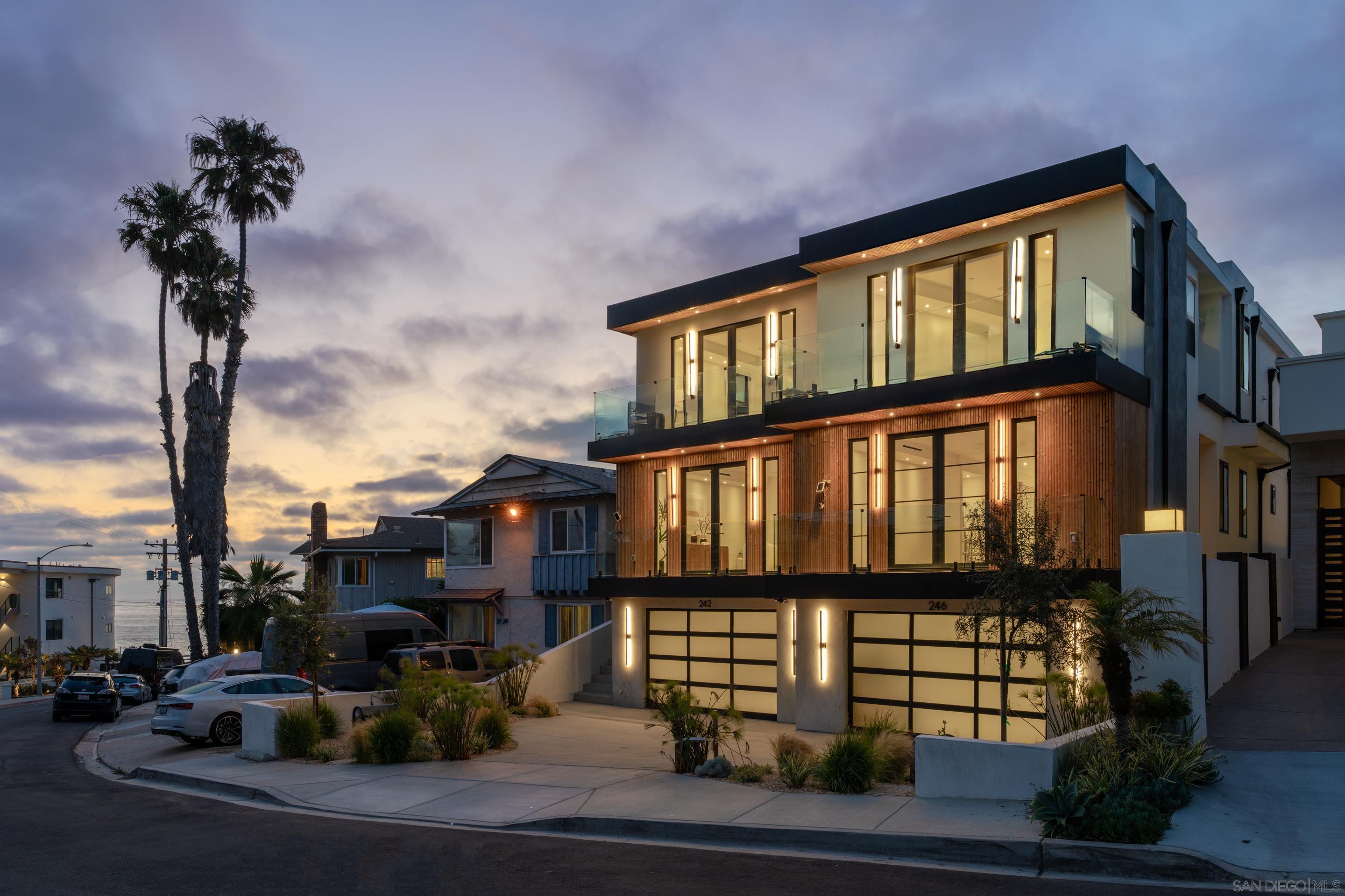 Detail Gallery Image 2 of 7 For 242  Playa Del Norte St, La Jolla,  CA 92037 - 5 Beds | 5/1 Baths