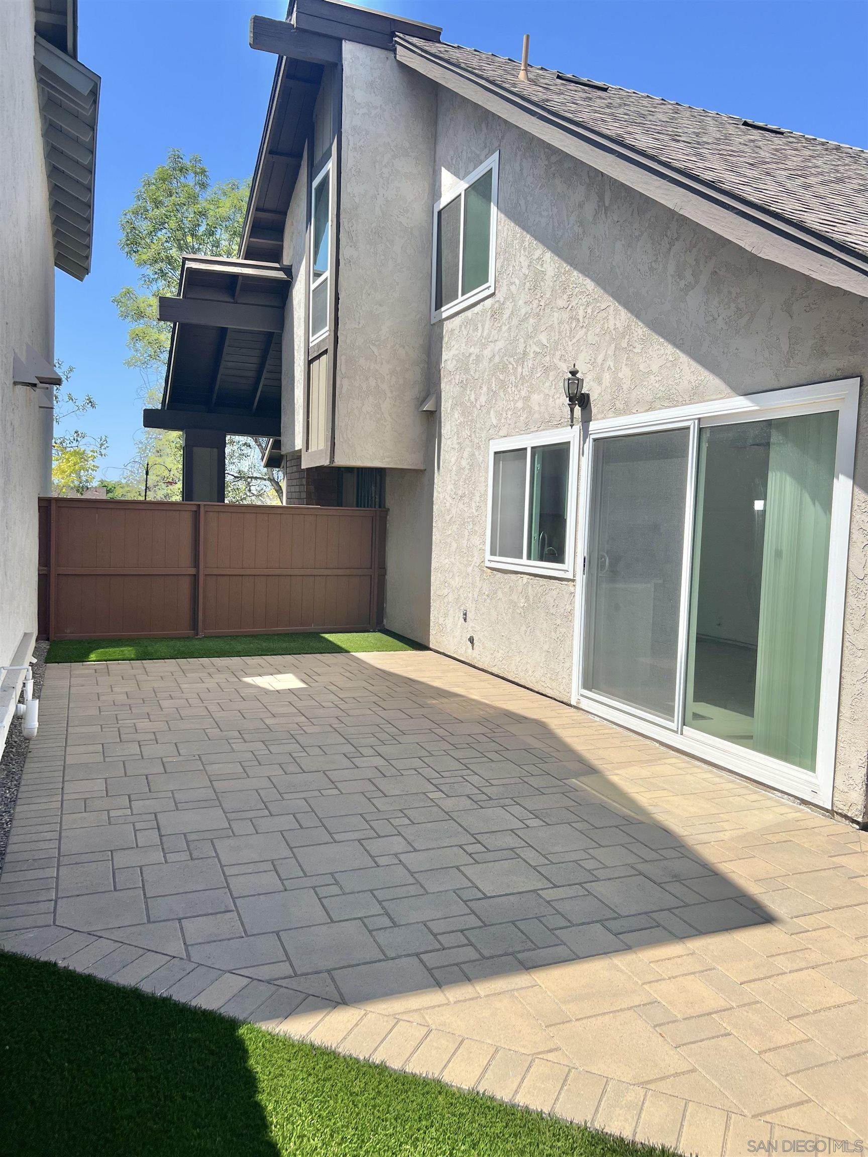 Detail Gallery Image 20 of 34 For 10706  Esmeraldas Dr, San Diego,  CA 92124 - 4 Beds | 2 Baths