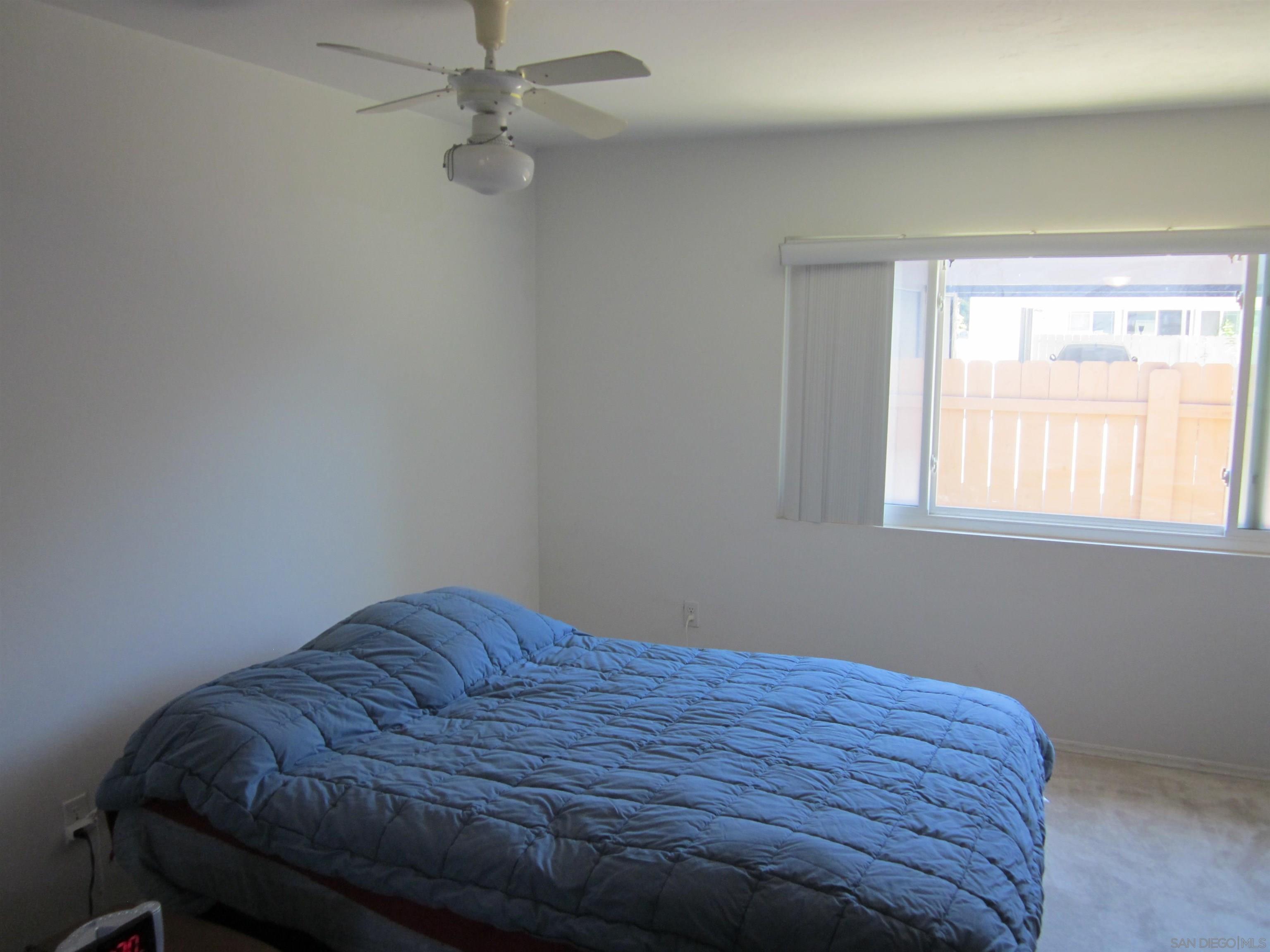 Detail Gallery Image 9 of 34 For 10706  Esmeraldas Dr, San Diego,  CA 92124 - 4 Beds | 2 Baths