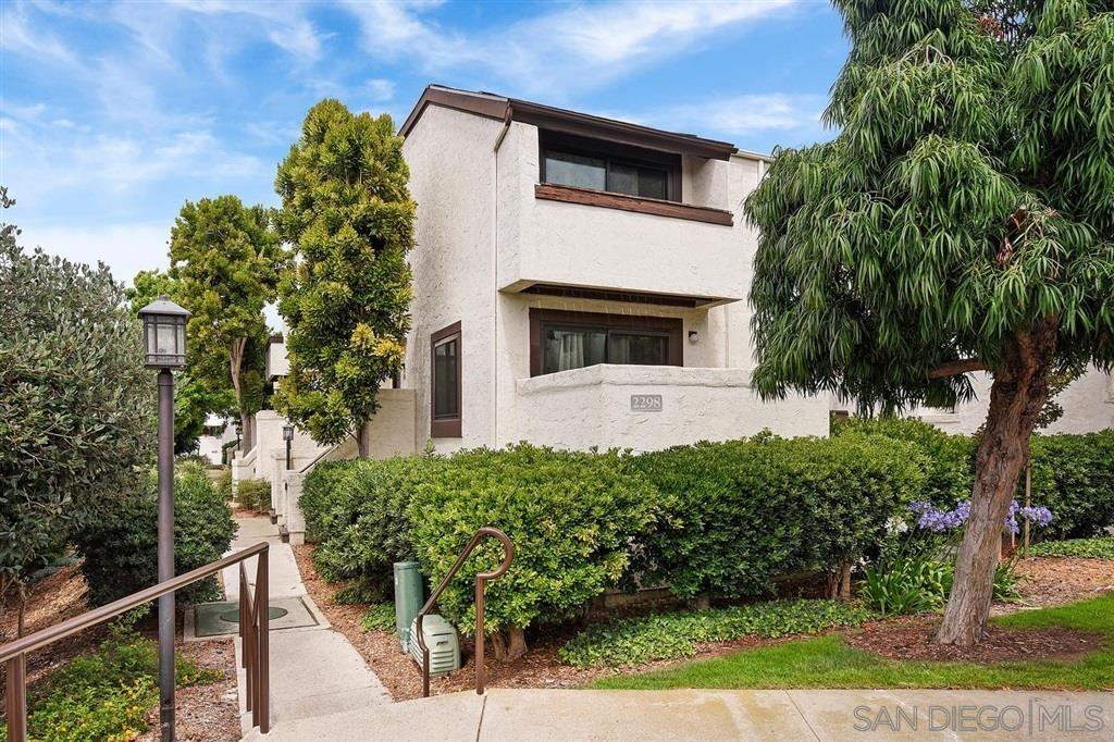 Detail Gallery Image 1 of 1 For 2298  Caminito Pajarito  #79,  San Diego,  CA 92107 - 2 Beds | 2/1 Baths