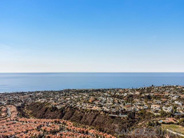 Detail Gallery Image 7 of 42 For 1619  Calle De Primra, La Jolla,  CA 92037 - 4 Beds | 2 Baths