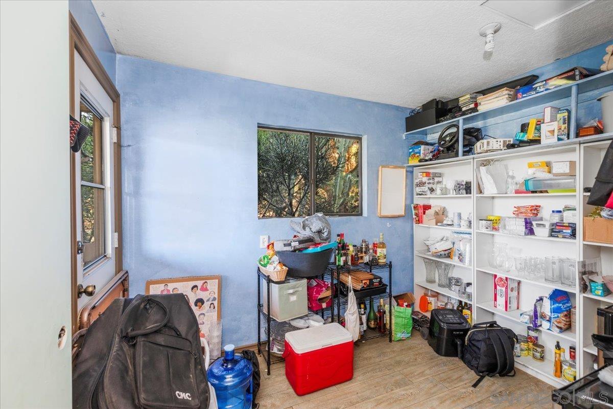 Detail Gallery Image 20 of 41 For 8621  Golf Drive, Spring Valley,  CA 91977 - 4 Beds | 3/1 Baths