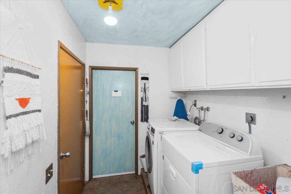 Detail Gallery Image 26 of 41 For 8621  Golf Drive, Spring Valley,  CA 91977 - 4 Beds | 3/1 Baths