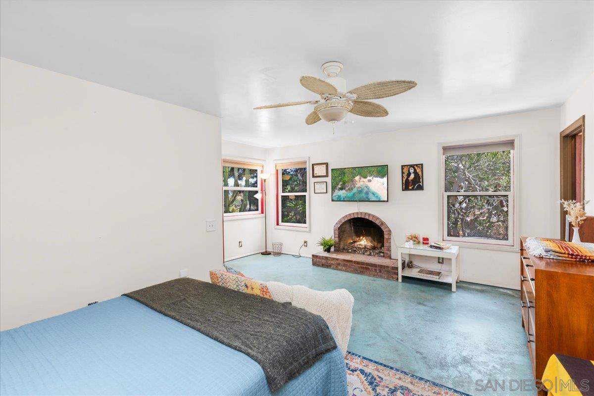 Detail Gallery Image 32 of 41 For 8621  Golf Drive, Spring Valley,  CA 91977 - 4 Beds | 3/1 Baths