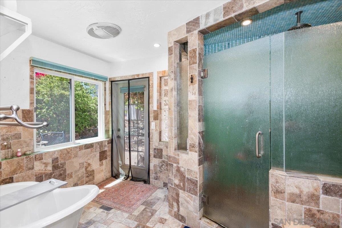 Detail Gallery Image 35 of 41 For 8621  Golf Drive, Spring Valley,  CA 91977 - 4 Beds | 3/1 Baths