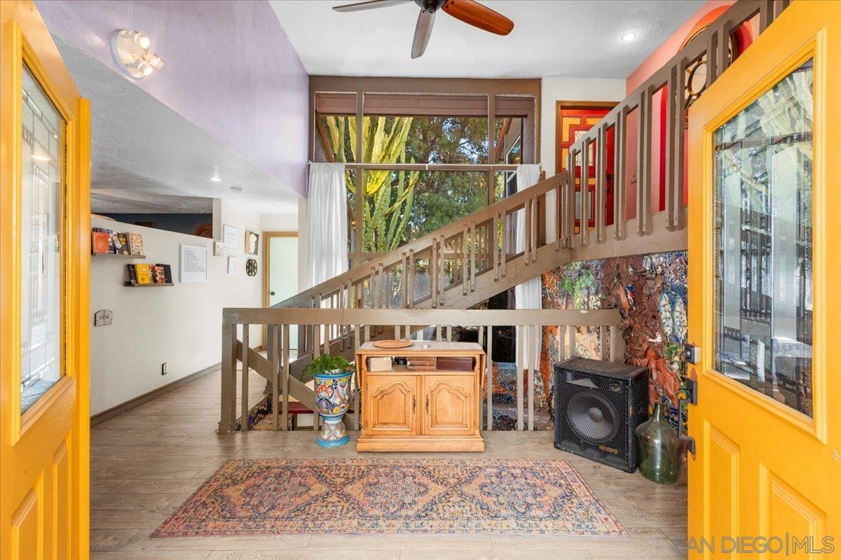 Detail Gallery Image 5 of 41 For 8621  Golf Drive, Spring Valley,  CA 91977 - 4 Beds | 3/1 Baths