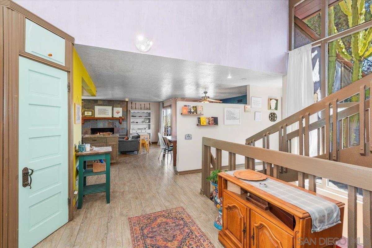 Detail Gallery Image 6 of 41 For 8621  Golf Drive, Spring Valley,  CA 91977 - 4 Beds | 3/1 Baths