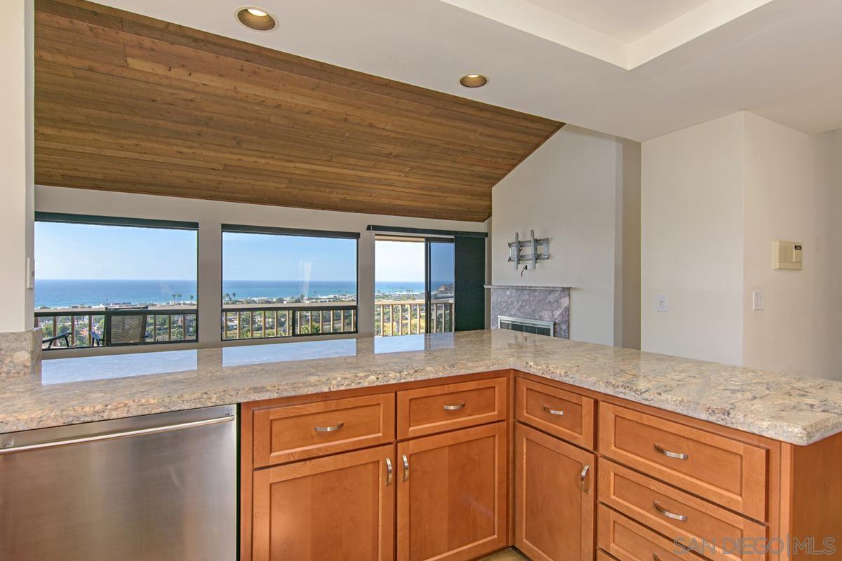 Detail Gallery Image 16 of 66 For 2150  Balboa Ave, Del Mar,  CA 92014 - 7 Beds | 5 Baths