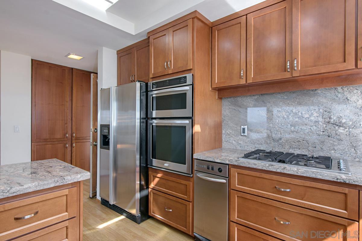 Detail Gallery Image 17 of 66 For 2150  Balboa Ave, Del Mar,  CA 92014 - 7 Beds | 5 Baths