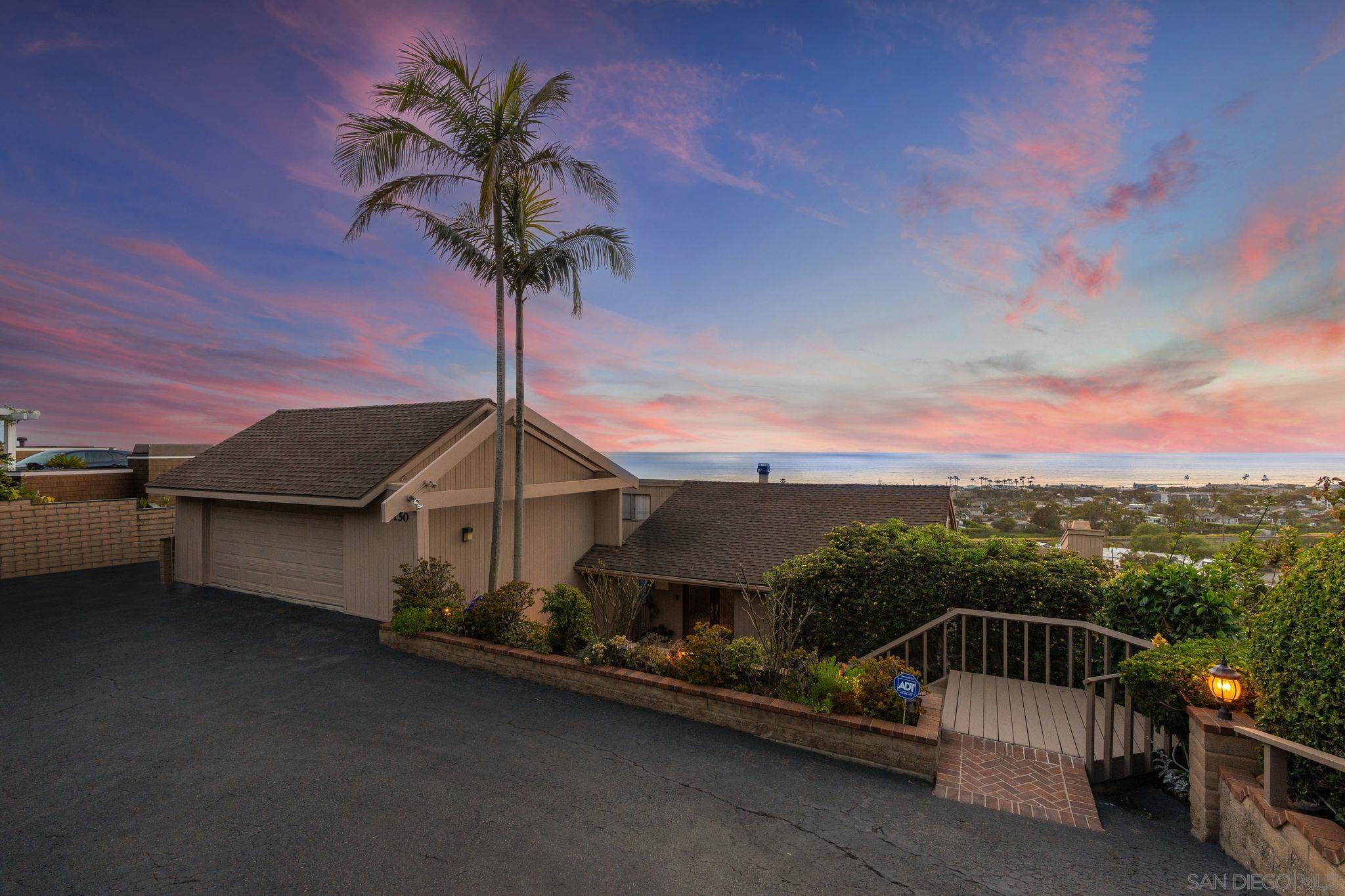 Detail Gallery Image 3 of 66 For 2150  Balboa Ave, Del Mar,  CA 92014 - 7 Beds | 5 Baths