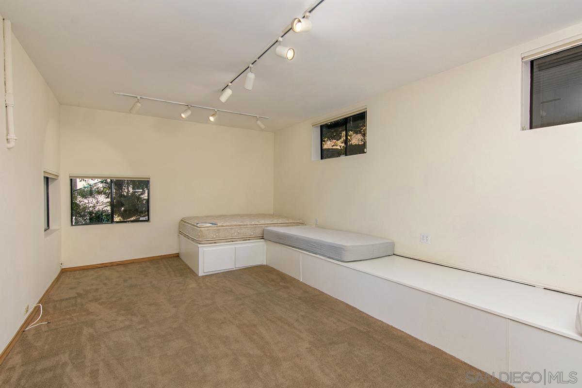 Detail Gallery Image 31 of 66 For 2150  Balboa Ave, Del Mar,  CA 92014 - 7 Beds | 5 Baths