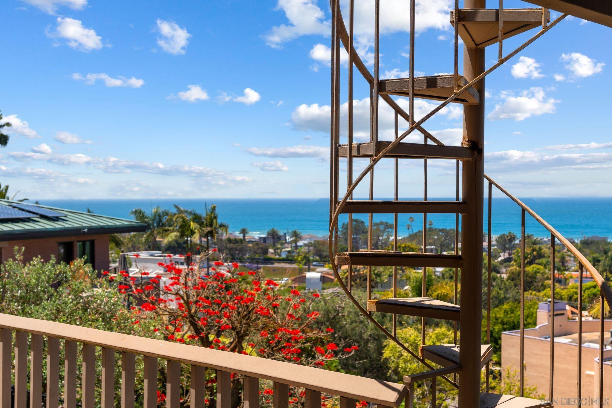 Detail Gallery Image 39 of 66 For 2150  Balboa Ave, Del Mar,  CA 92014 - 7 Beds | 5 Baths