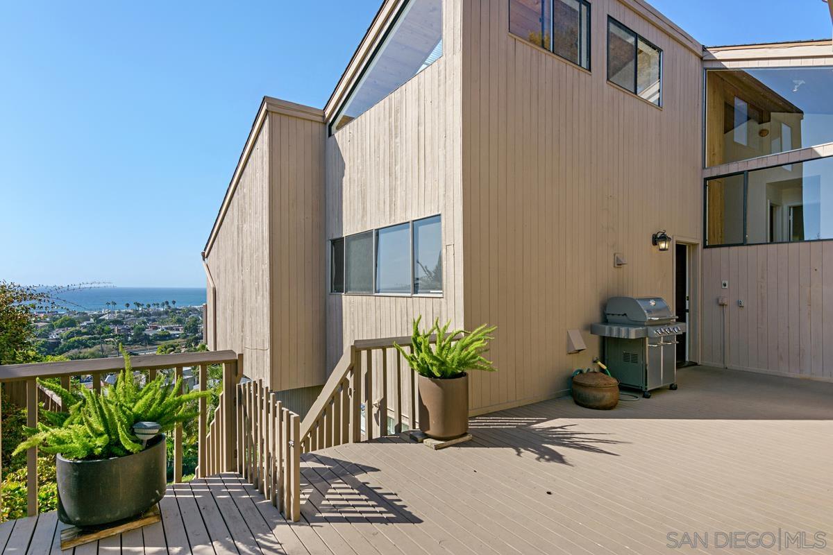 Detail Gallery Image 42 of 66 For 2150  Balboa Ave, Del Mar,  CA 92014 - 7 Beds | 5 Baths