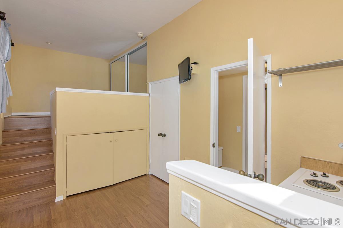 Detail Gallery Image 44 of 66 For 2150  Balboa Ave, Del Mar,  CA 92014 - 7 Beds | 5 Baths