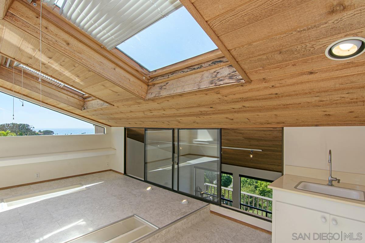 Detail Gallery Image 48 of 66 For 2150  Balboa Ave, Del Mar,  CA 92014 - 7 Beds | 5 Baths