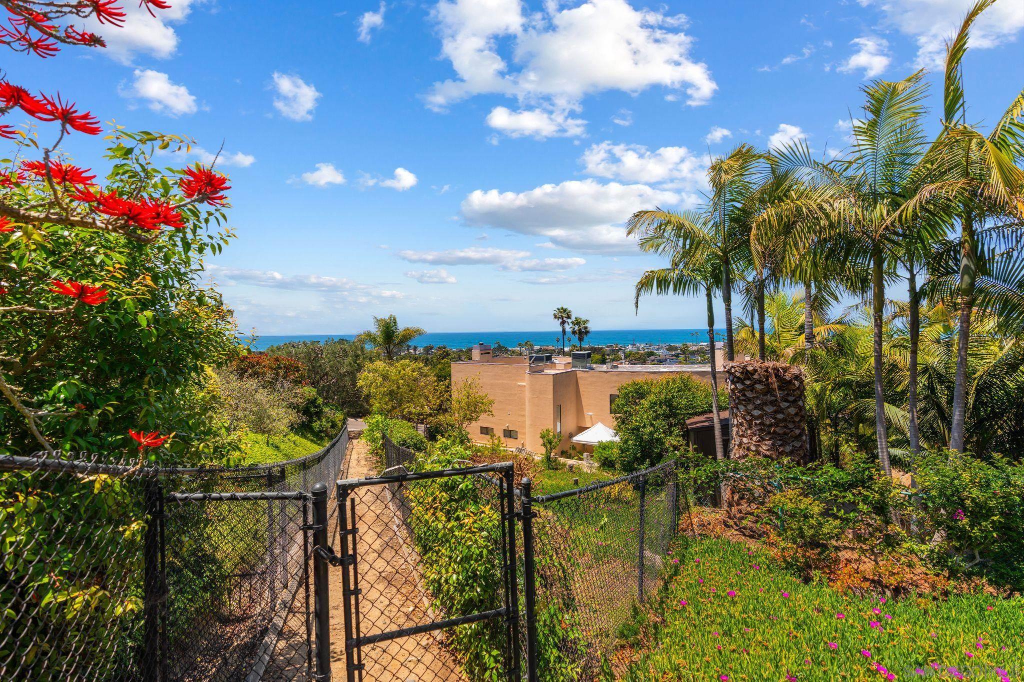 Detail Gallery Image 52 of 66 For 2150  Balboa Ave, Del Mar,  CA 92014 - 7 Beds | 5 Baths