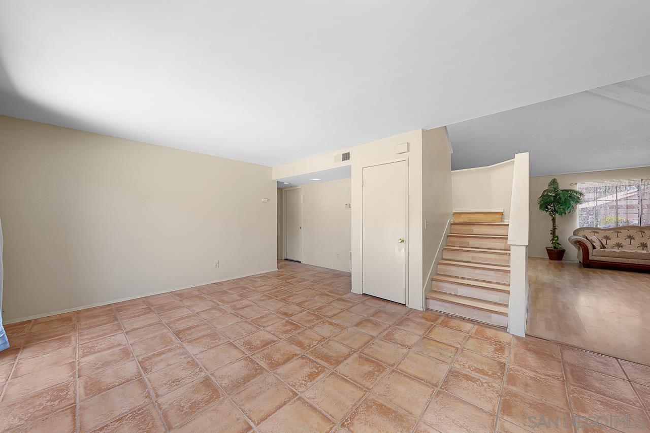 Detail Gallery Image 9 of 22 For 7263  Aquamarine Rd, San Diego,  CA 92114 - 4 Beds | 3 Baths