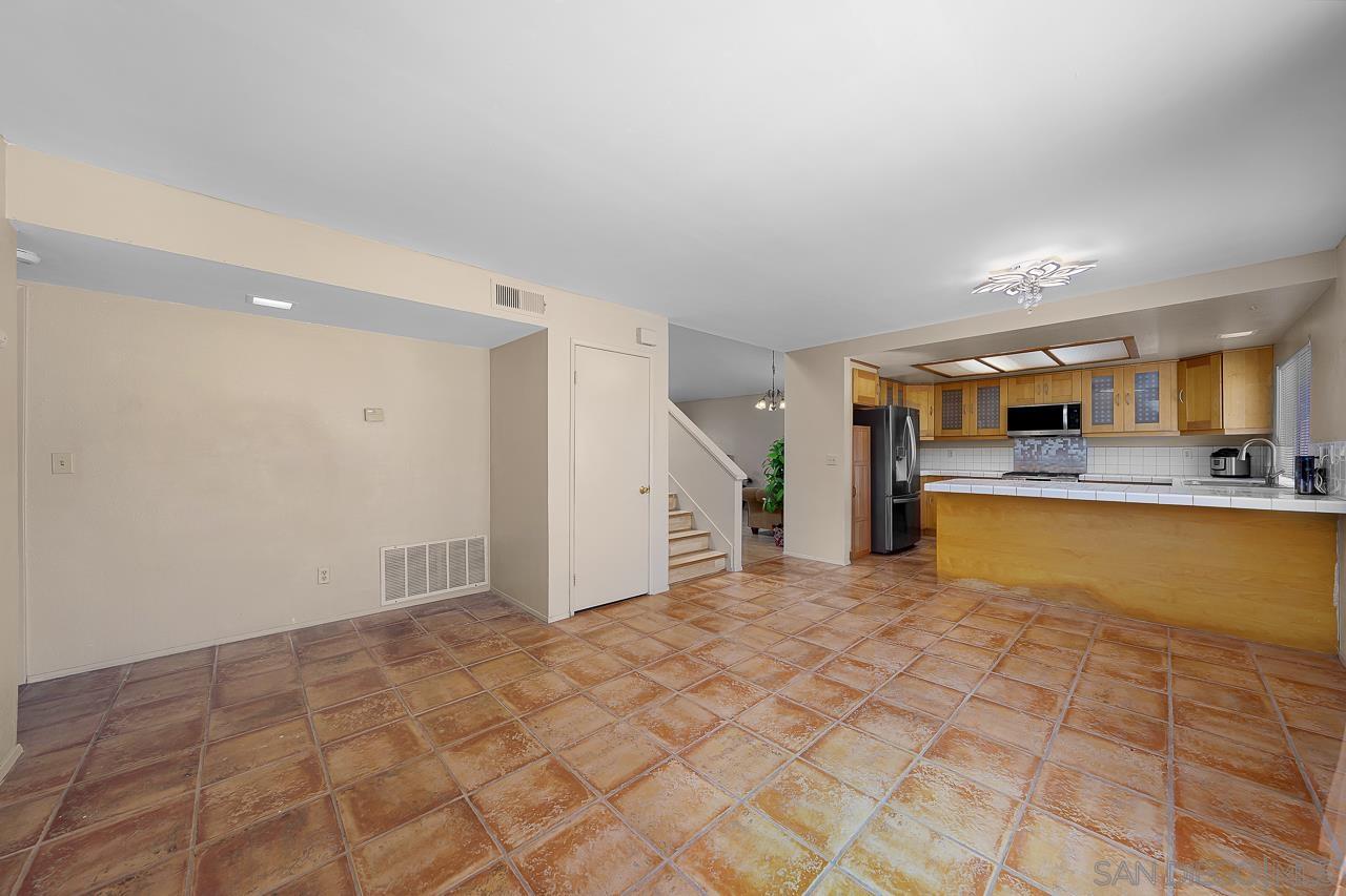 Detail Gallery Image 5 of 22 For 7263  Aquamarine Rd, San Diego,  CA 92114 - 4 Beds | 3 Baths