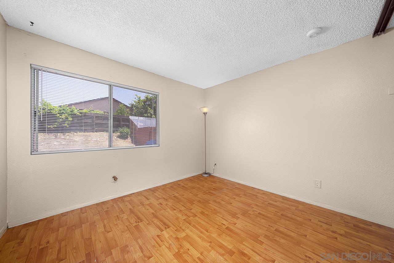 Detail Gallery Image 6 of 22 For 7263  Aquamarine Rd, San Diego,  CA 92114 - 4 Beds | 3 Baths