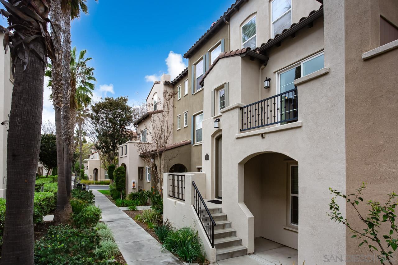 Detail Gallery Image 1 of 1 For 16925  Vasquez Way  82, San Diego,  CA 92127 - 2 Beds | 2/1 Baths