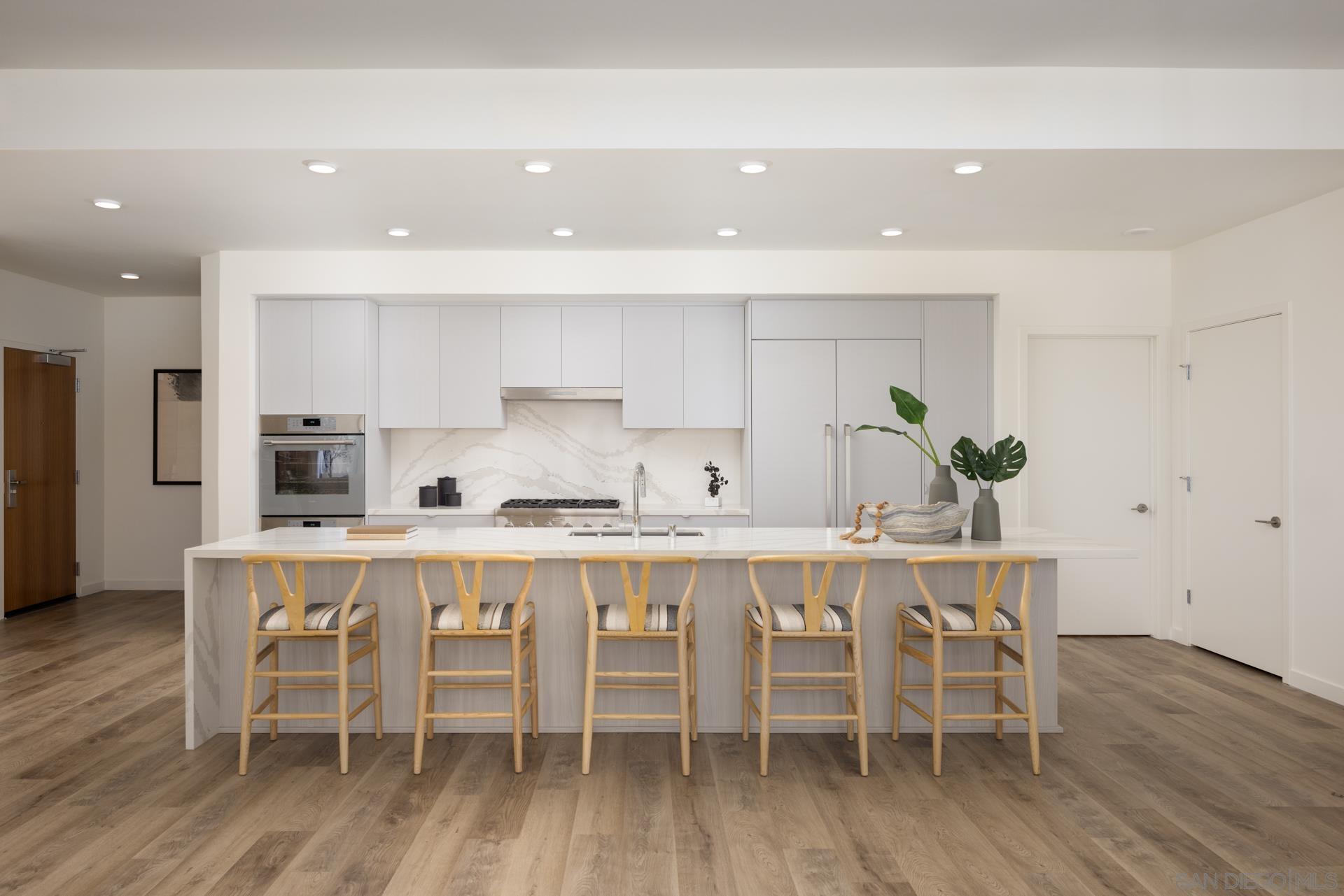 Detail Gallery Image 32 of 39 For , San Diego,  CA 92101 - 2 Beds | 2/1 Baths