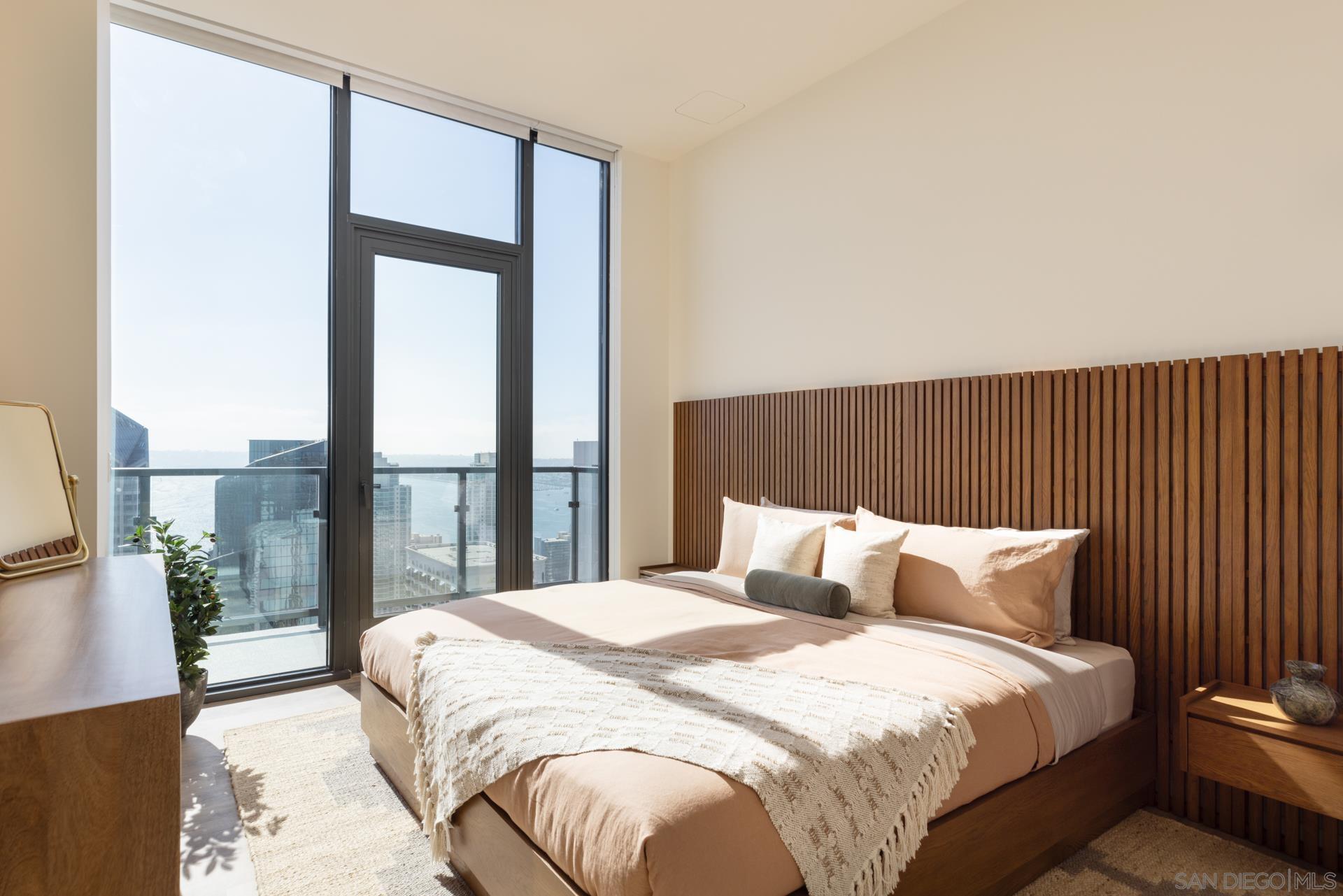 Detail Gallery Image 29 of 39 For , San Diego,  CA 92101 - 2 Beds | 2/1 Baths