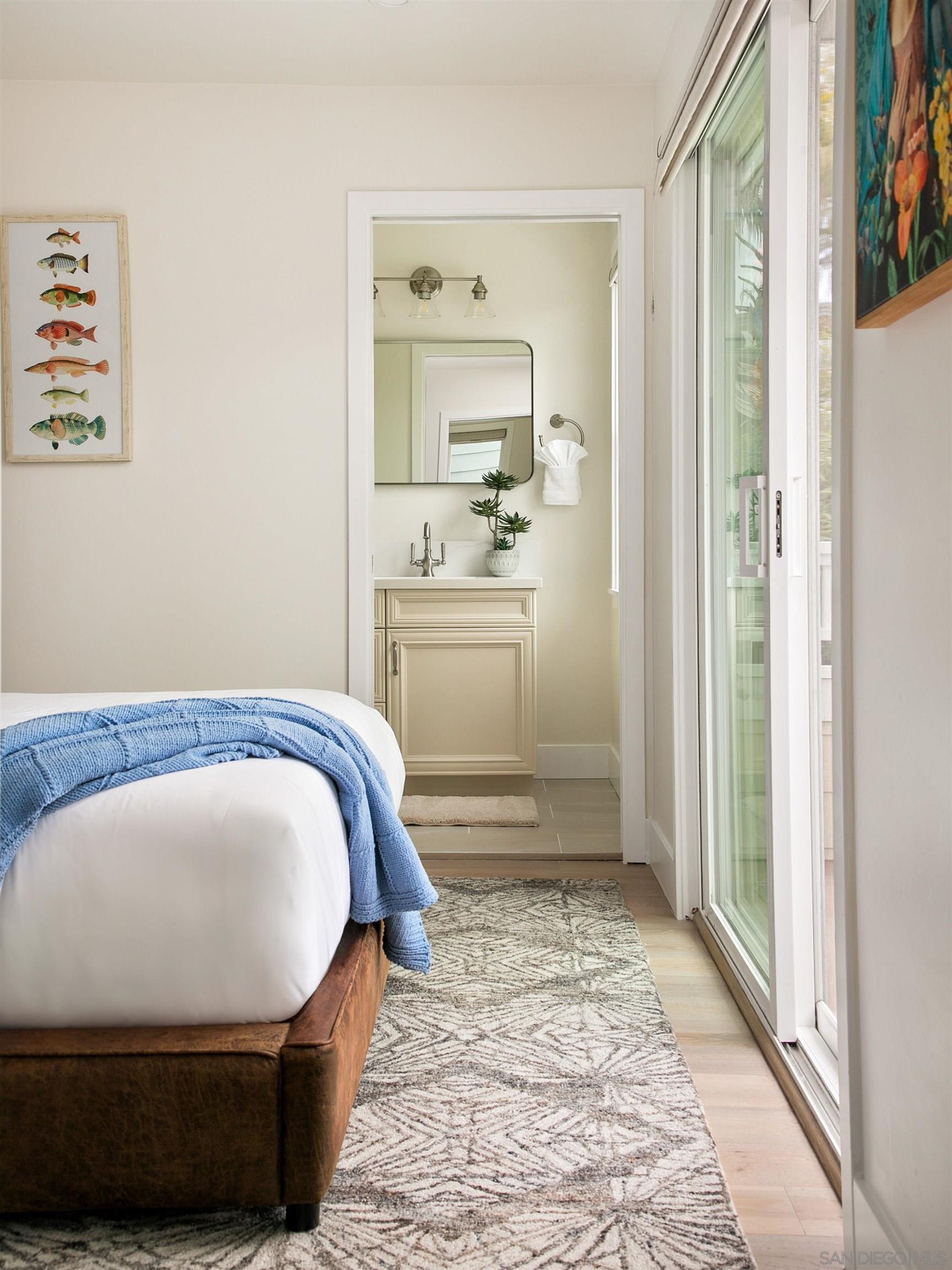 Detail Gallery Image 24 of 44 For 298  Playa Del Sur, La Jolla,  CA 92037 - 4 Beds | 4/1 Baths