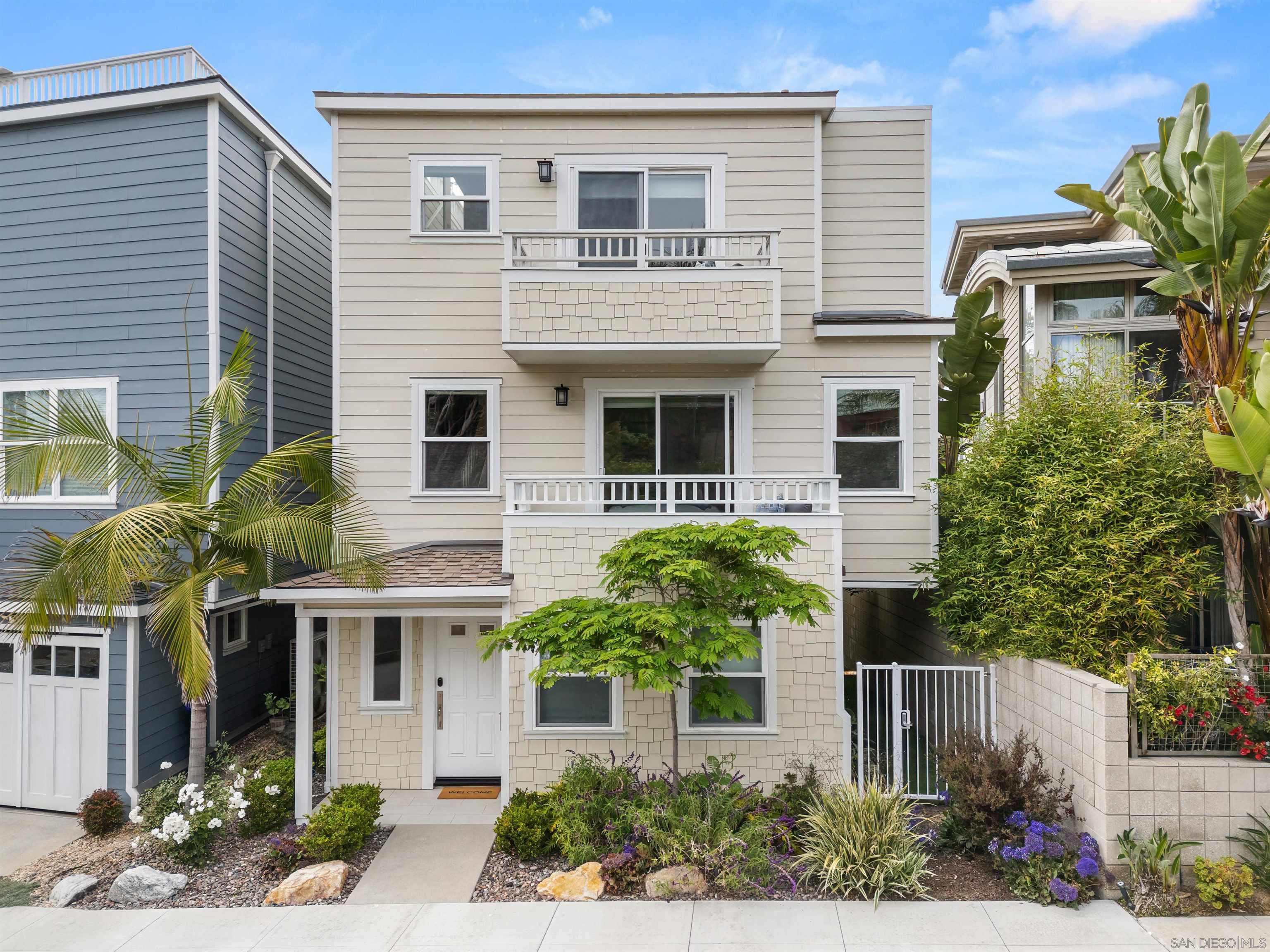 Detail Gallery Image 4 of 44 For 298  Playa Del Sur, La Jolla,  CA 92037 - 4 Beds | 4/1 Baths