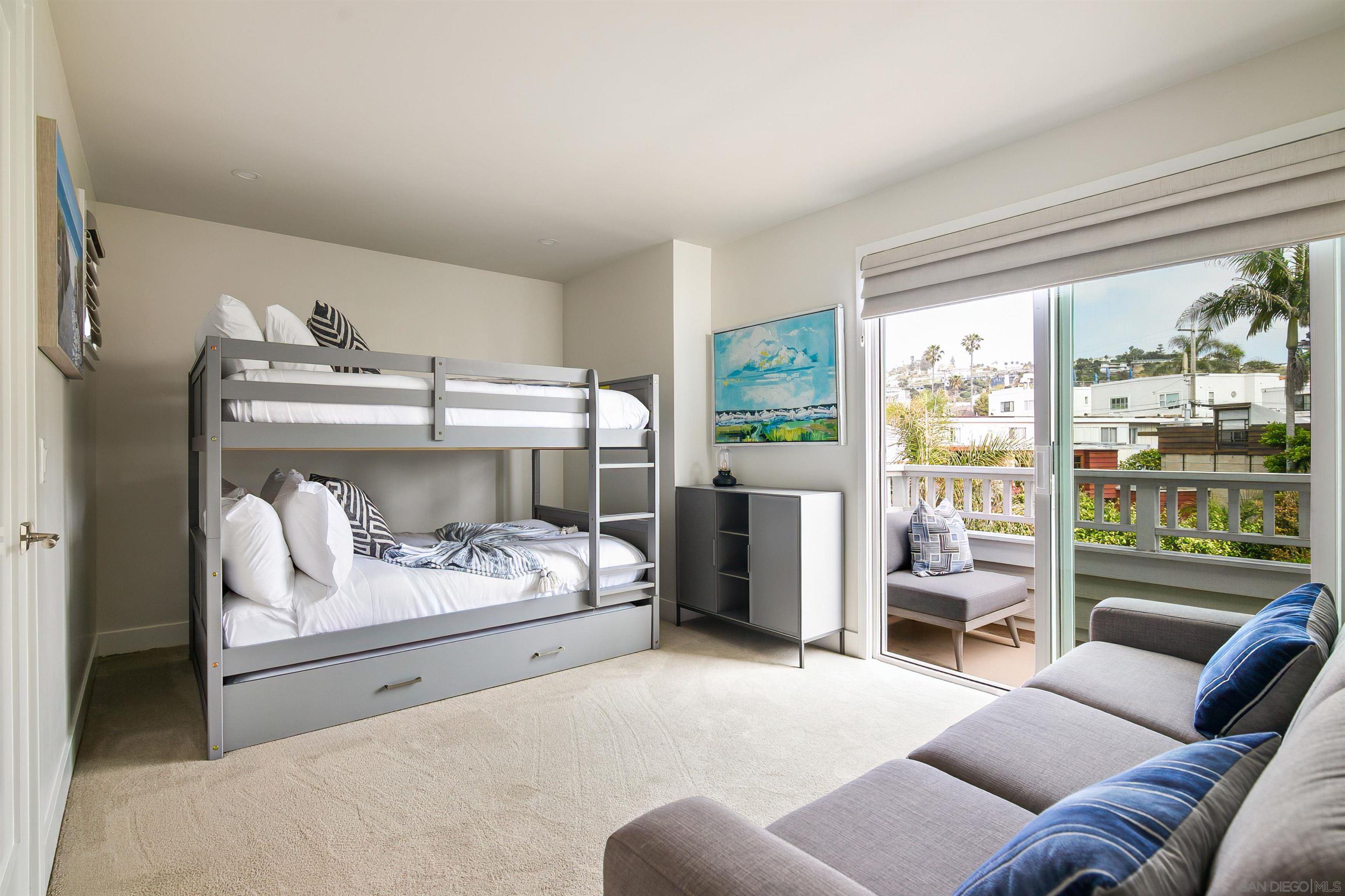 Detail Gallery Image 37 of 44 For 298  Playa Del Sur, La Jolla,  CA 92037 - 4 Beds | 4/1 Baths