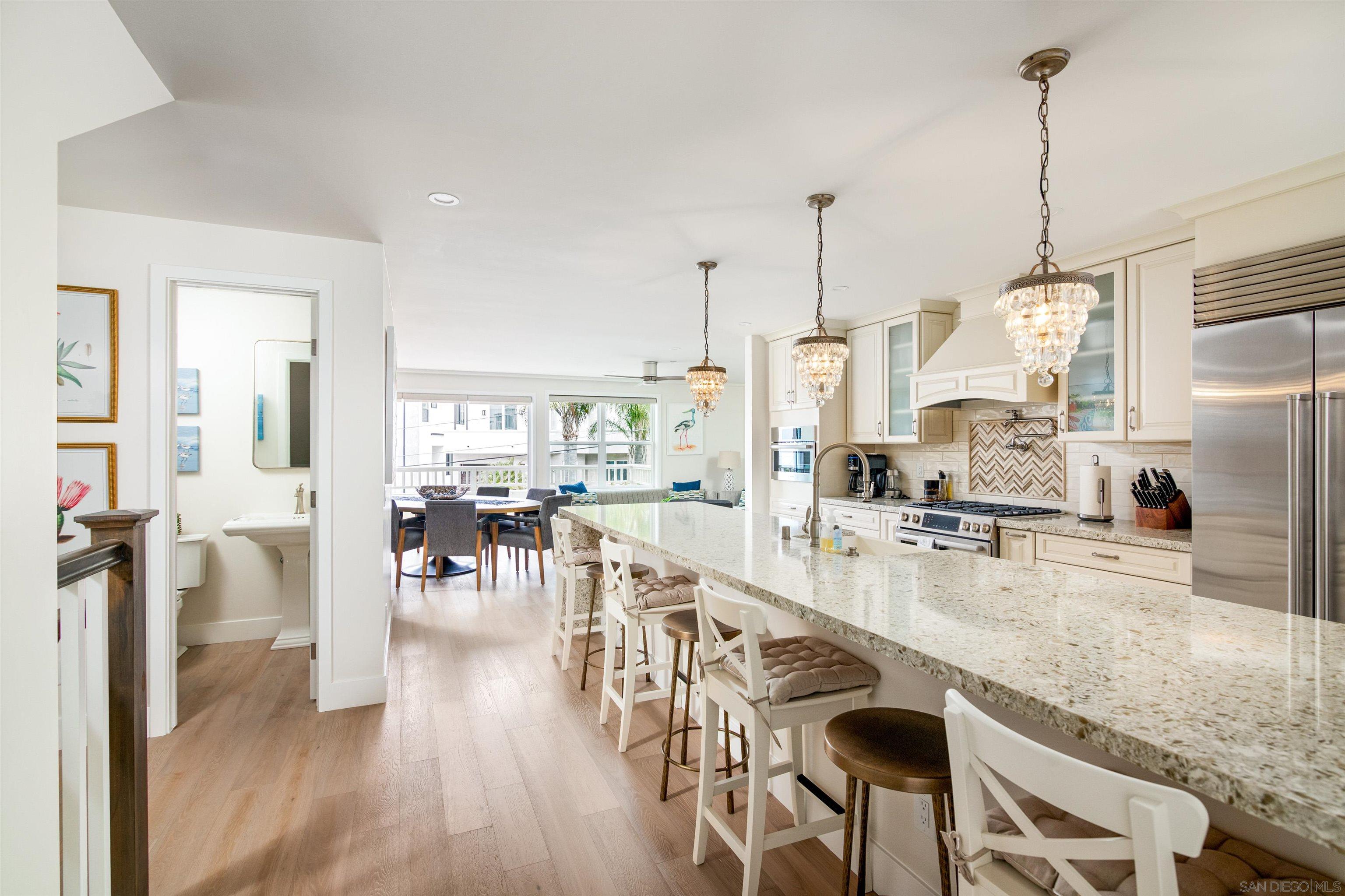 Detail Gallery Image 5 of 44 For 298  Playa Del Sur, La Jolla,  CA 92037 - 4 Beds | 4/1 Baths