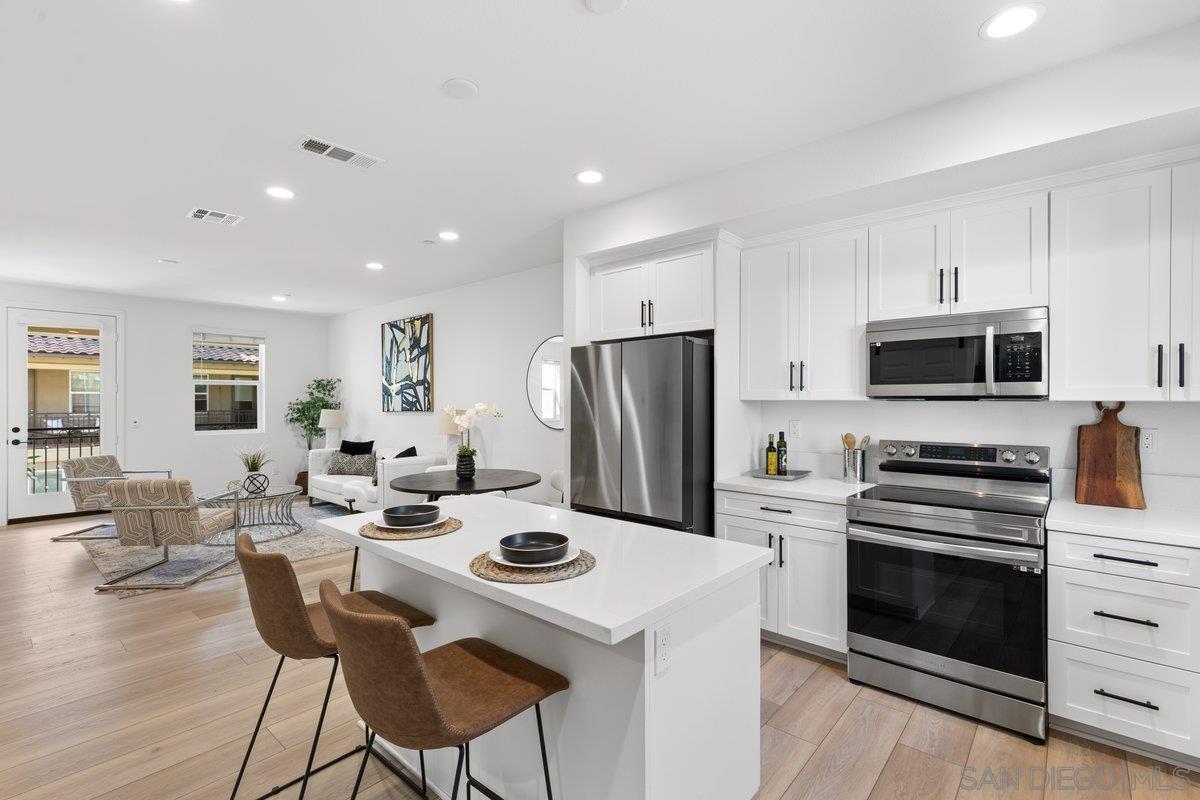 Detail Gallery Image 1 of 1 For 3507  Sequoia St, Lemon Grove,  CA 91945 - 3 Beds | 3/1 Baths