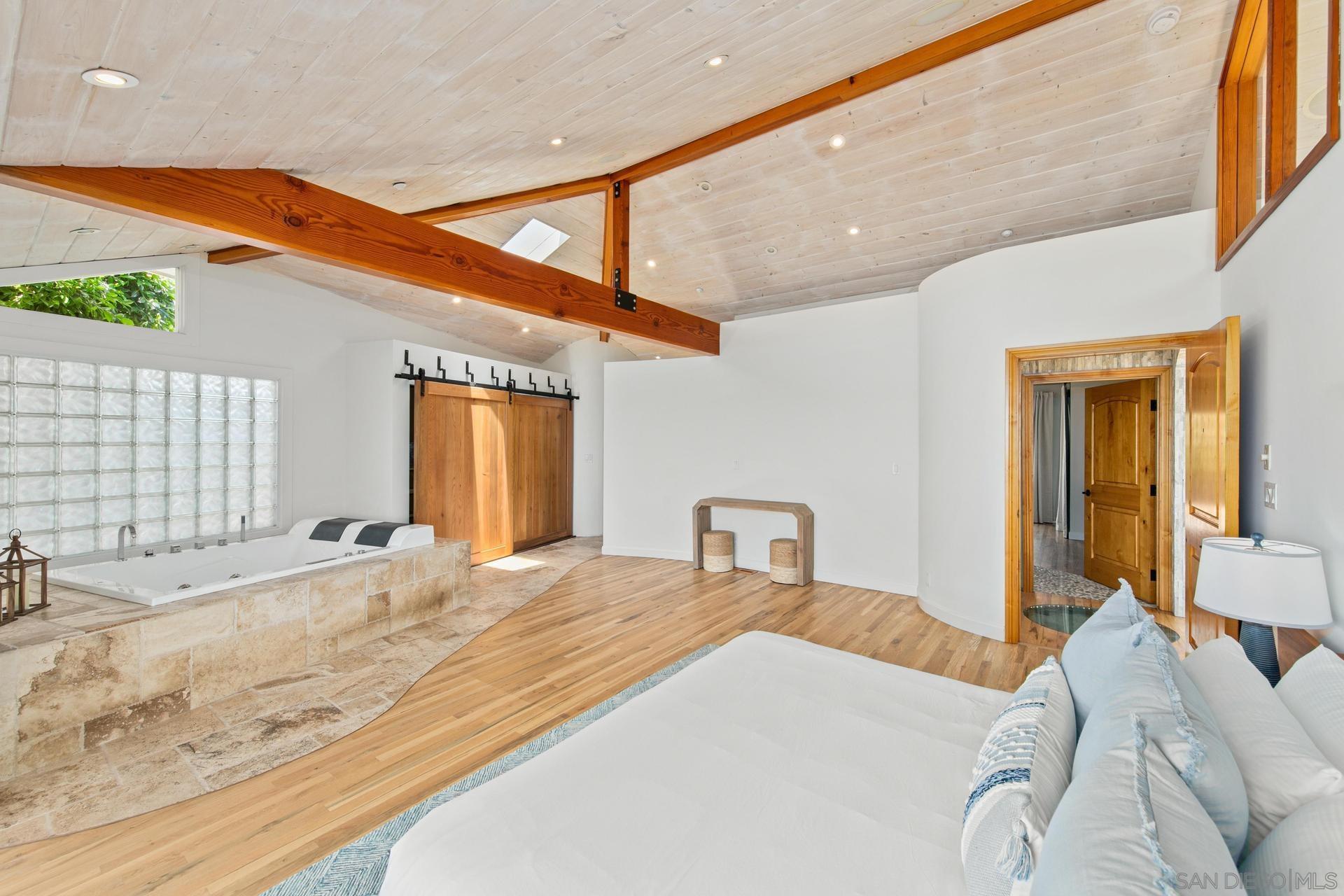 Detail Gallery Image 20 of 55 For 4853/620  Ocean/Law, San Diego,  CA 92109 - 3 Beds | 3/1 Baths