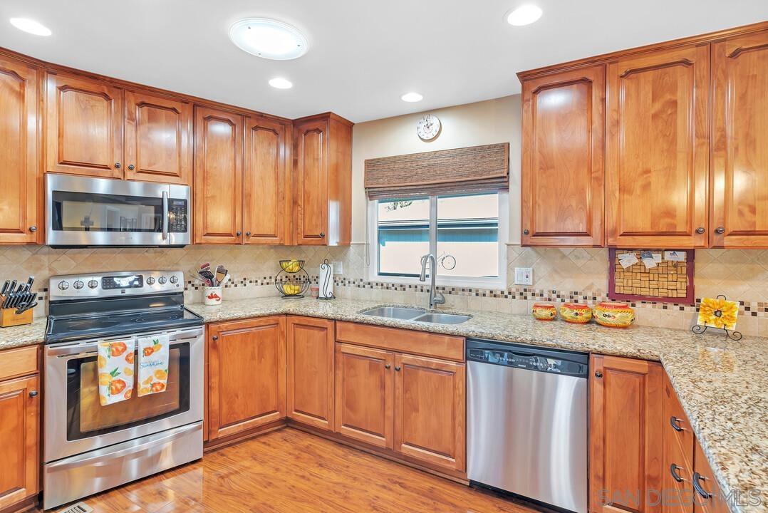 Detail Gallery Image 23 of 68 For 18218  Paradise Mountain Rd  #203,  Valley Center,  CA 92082 - 2 Beds | 2 Baths