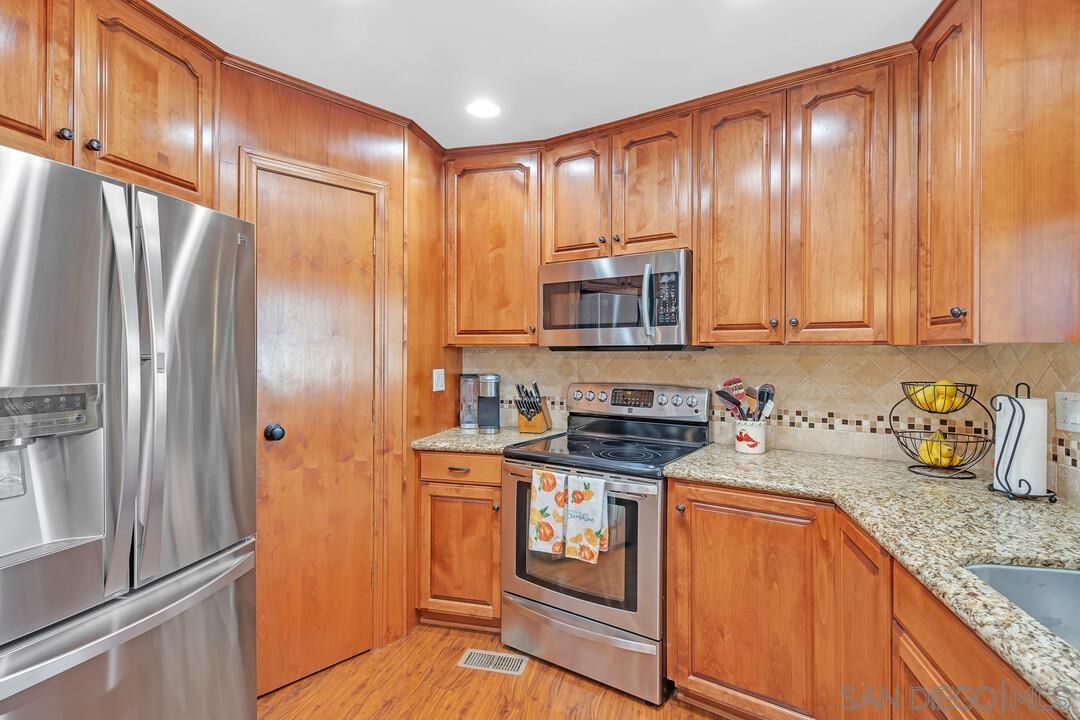 Detail Gallery Image 24 of 68 For 18218  Paradise Mountain Rd  #203,  Valley Center,  CA 92082 - 2 Beds | 2 Baths