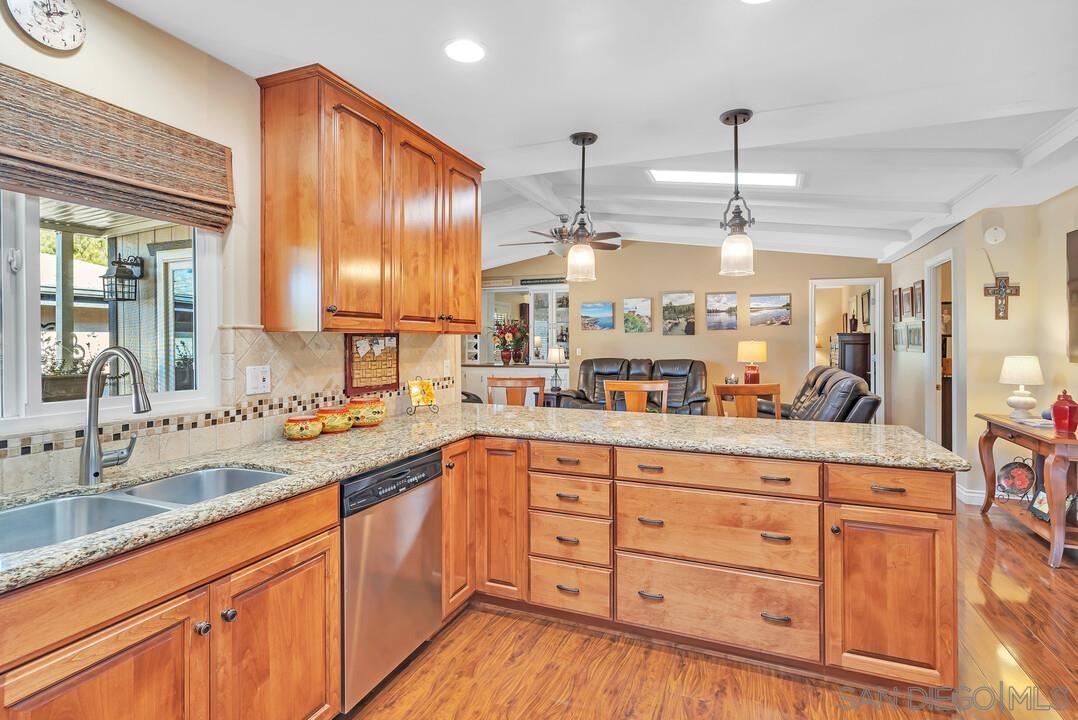 Detail Gallery Image 25 of 68 For 18218  Paradise Mountain Rd  #203,  Valley Center,  CA 92082 - 2 Beds | 2 Baths