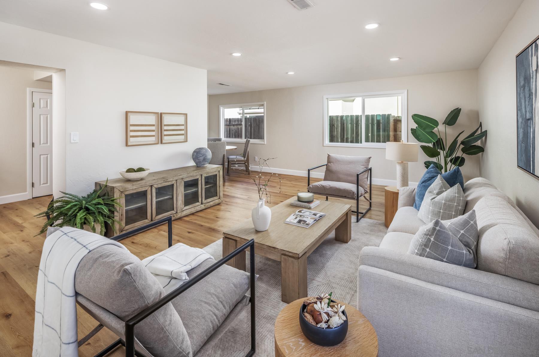 Front Image Thumbnail for SD250032617