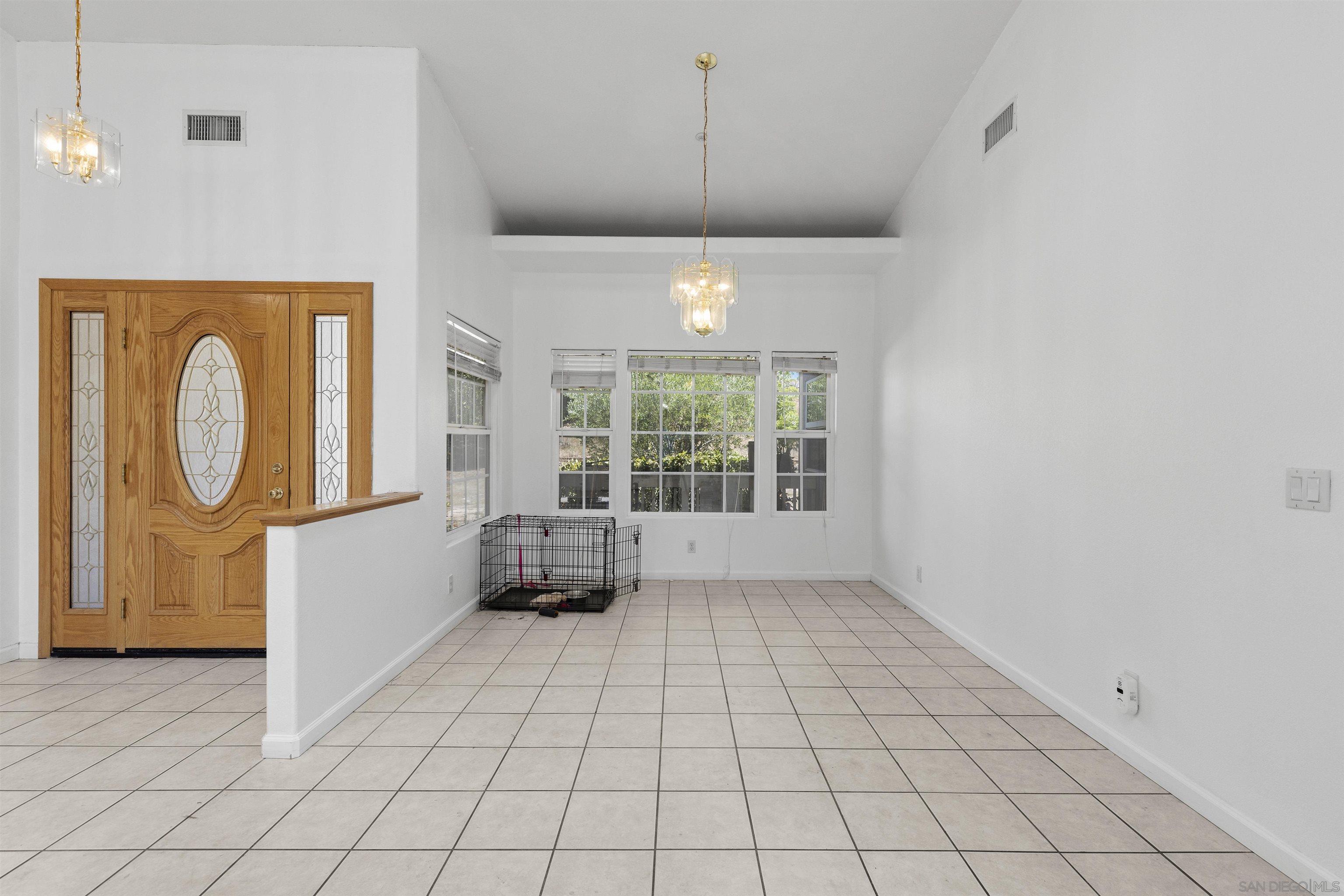 Detail Gallery Image 4 of 49 For 24849  Pappas Rd, Ramona,  CA 92065 - 4 Beds | 2/1 Baths