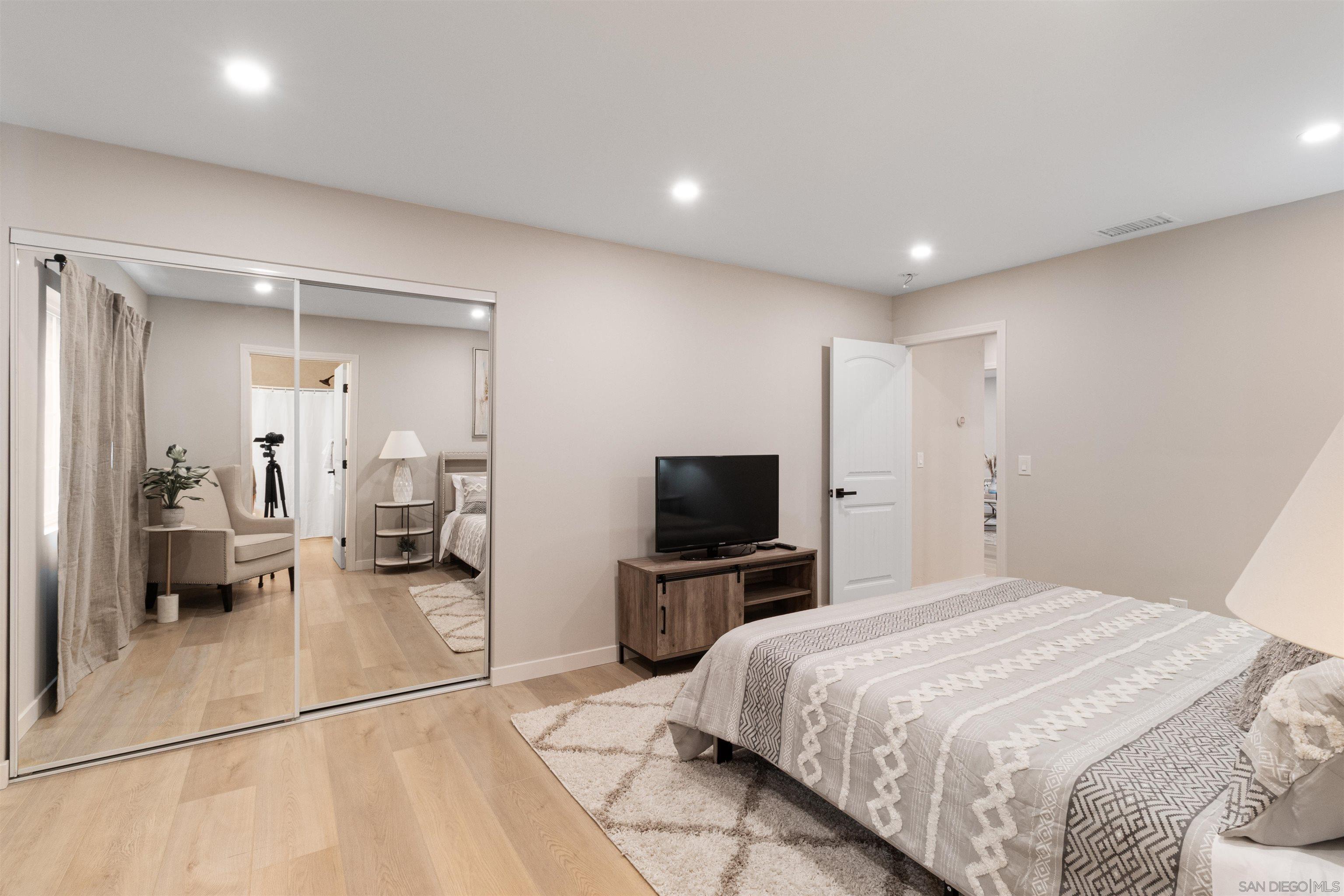 Detail Gallery Image 11 of 35 For 6665  Amherst, San Diego,  CA 92115 - 3 Beds | 2 Baths