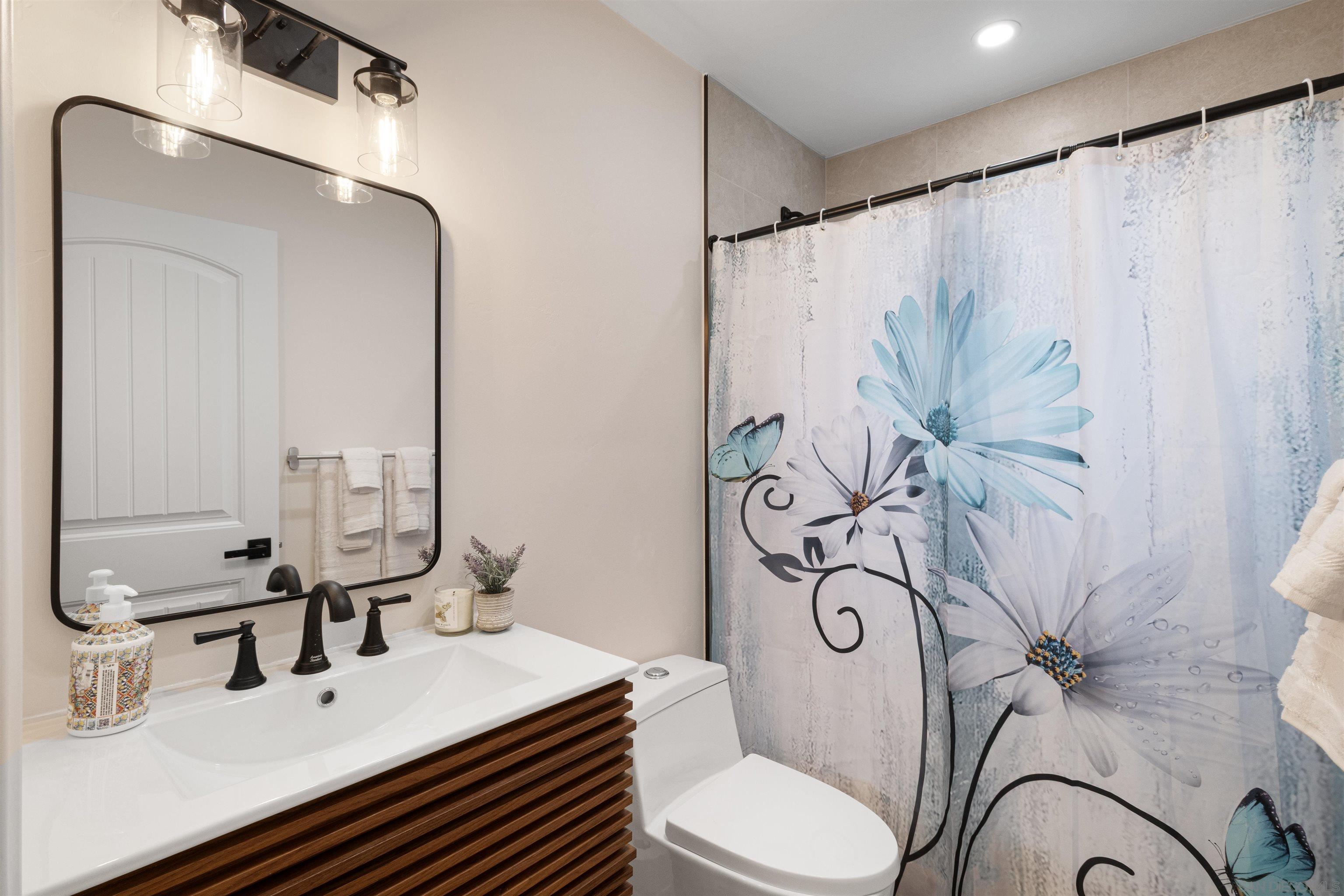 Detail Gallery Image 20 of 43 For 6665  Amherst, San Diego,  CA 92115 - 3 Beds | 2 Baths