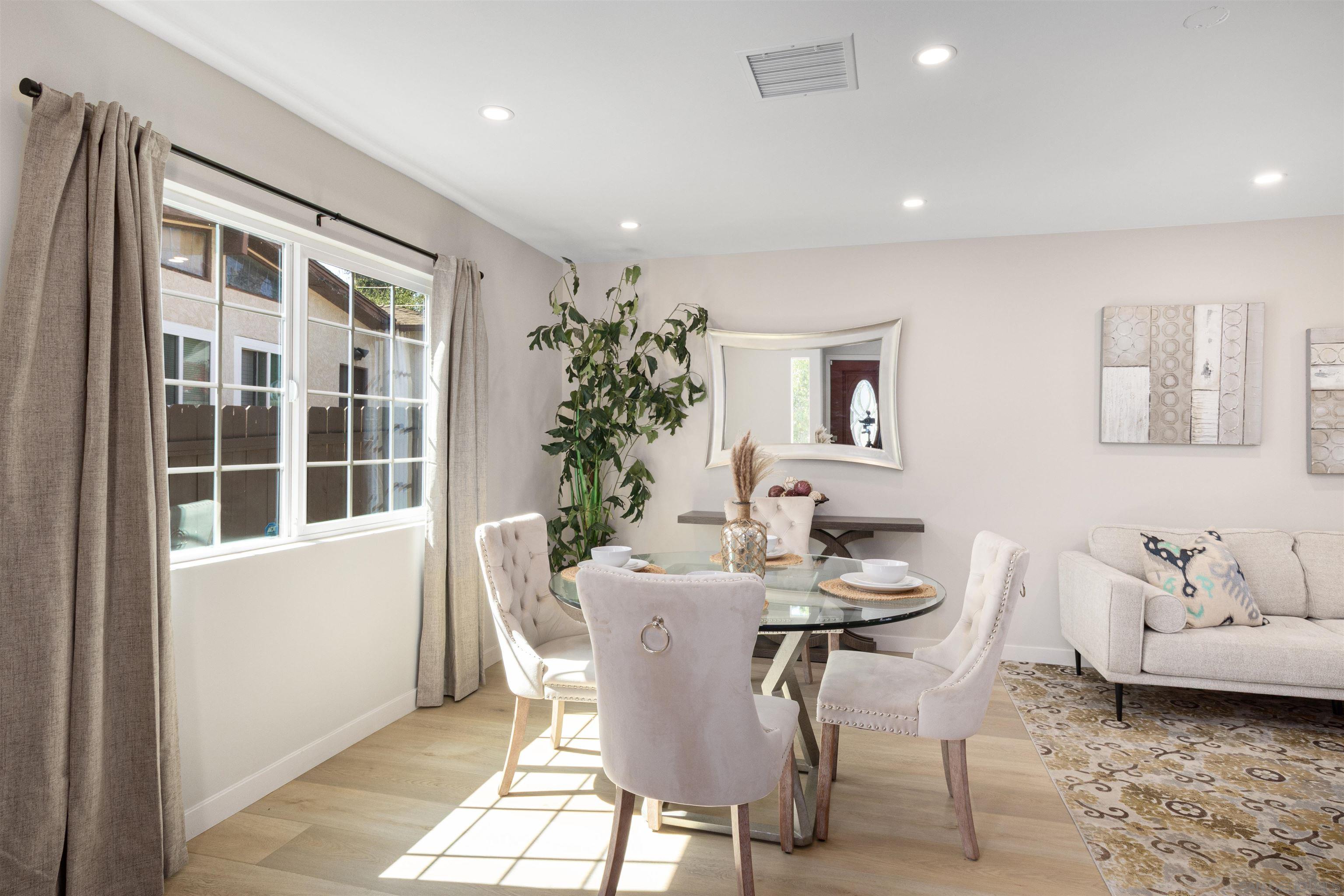 Detail Gallery Image 3 of 43 For 6665  Amherst, San Diego,  CA 92115 - 3 Beds | 2 Baths