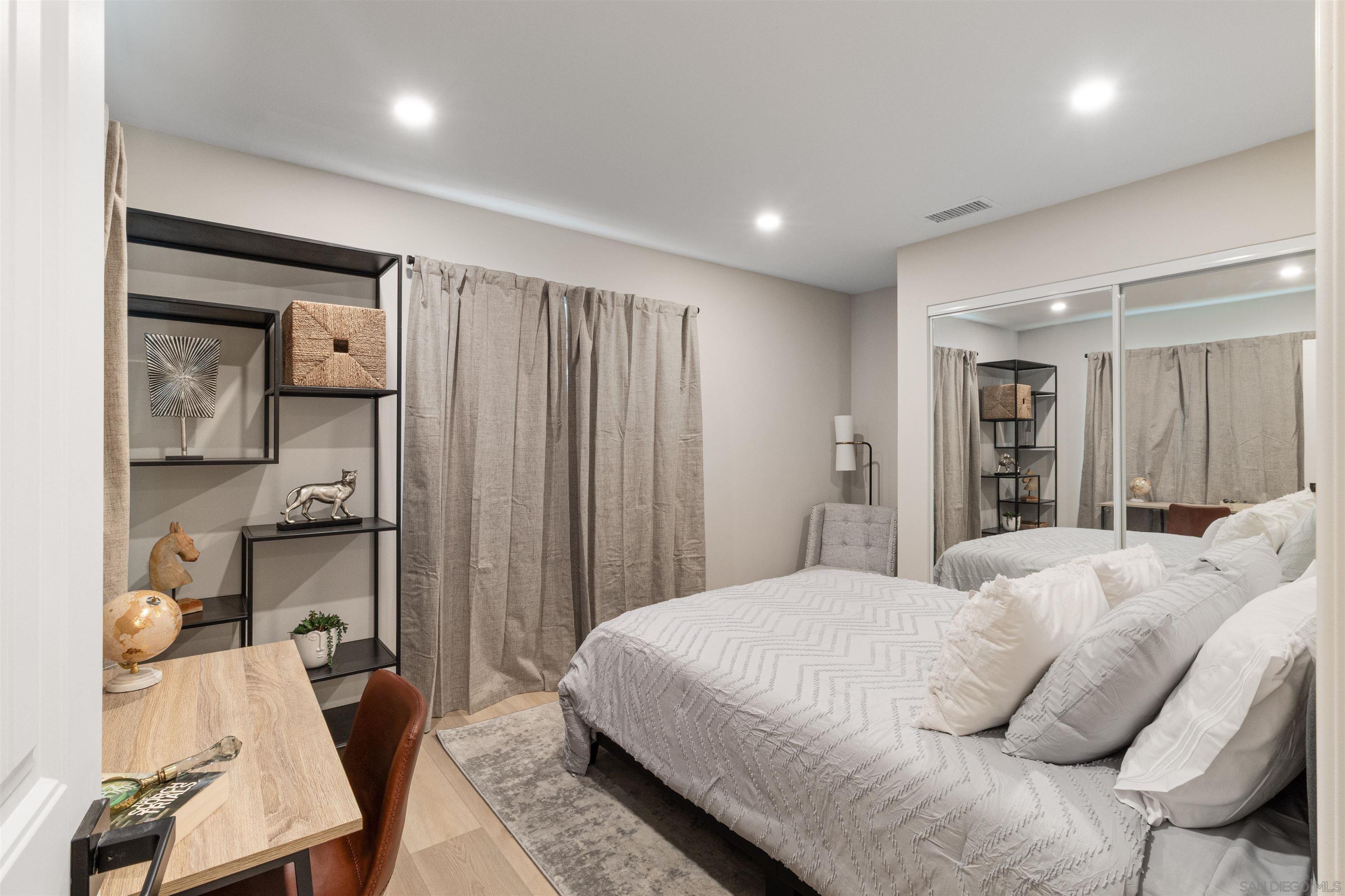 Detail Gallery Image 4 of 35 For 6665  Amherst, San Diego,  CA 92115 - 3 Beds | 2 Baths