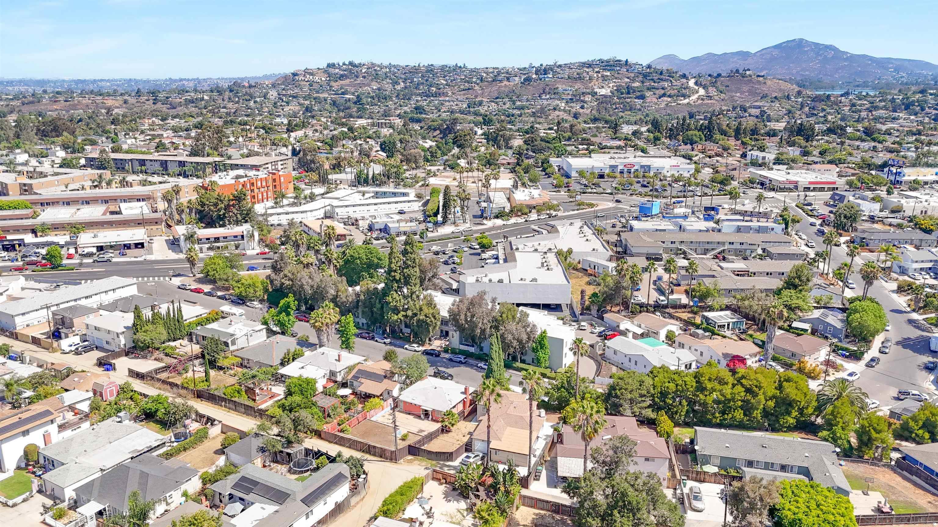 Detail Gallery Image 39 of 43 For 6665  Amherst, San Diego,  CA 92115 - 3 Beds | 2 Baths