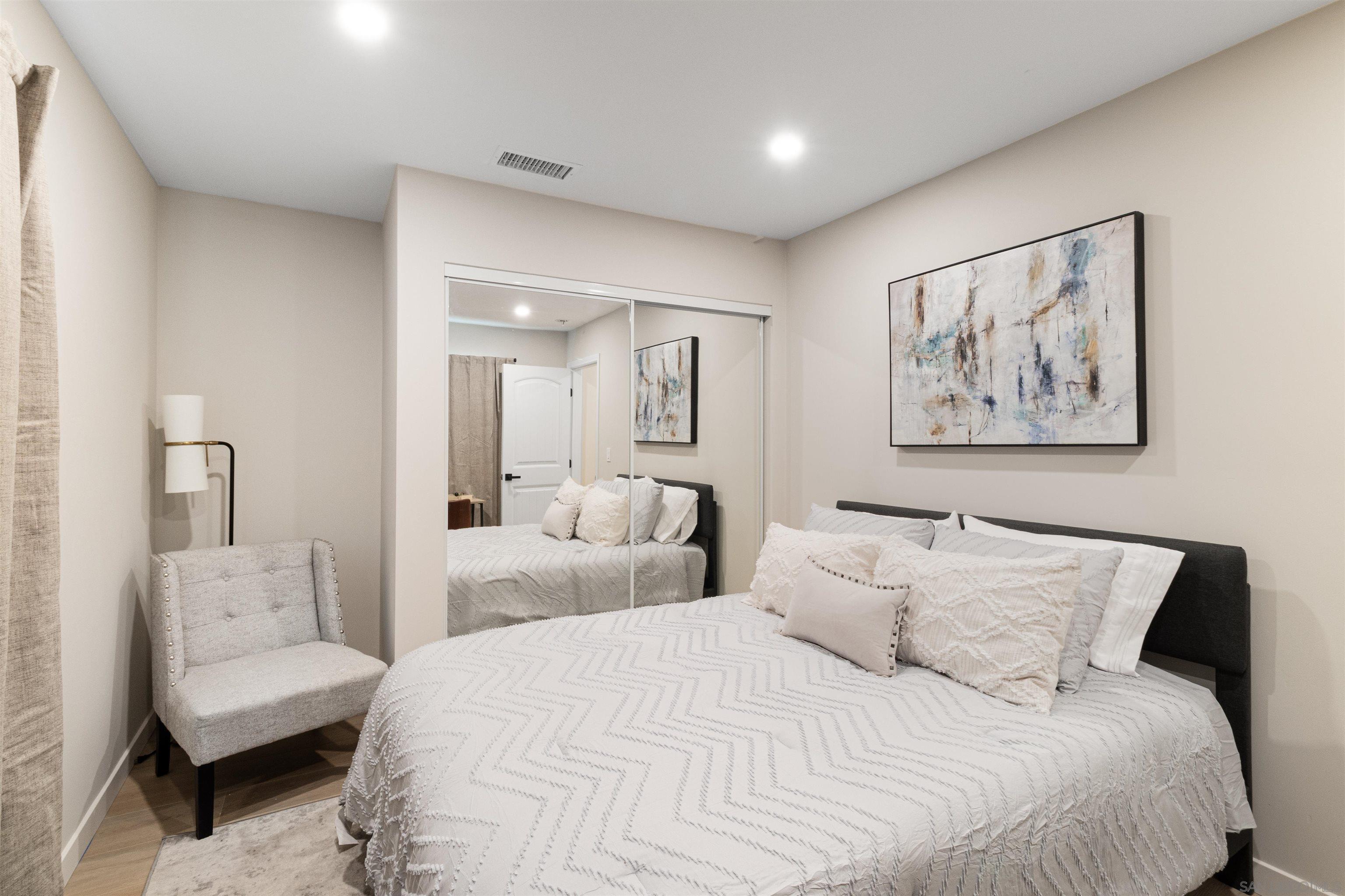 Detail Gallery Image 5 of 35 For 6665  Amherst, San Diego,  CA 92115 - 3 Beds | 2 Baths