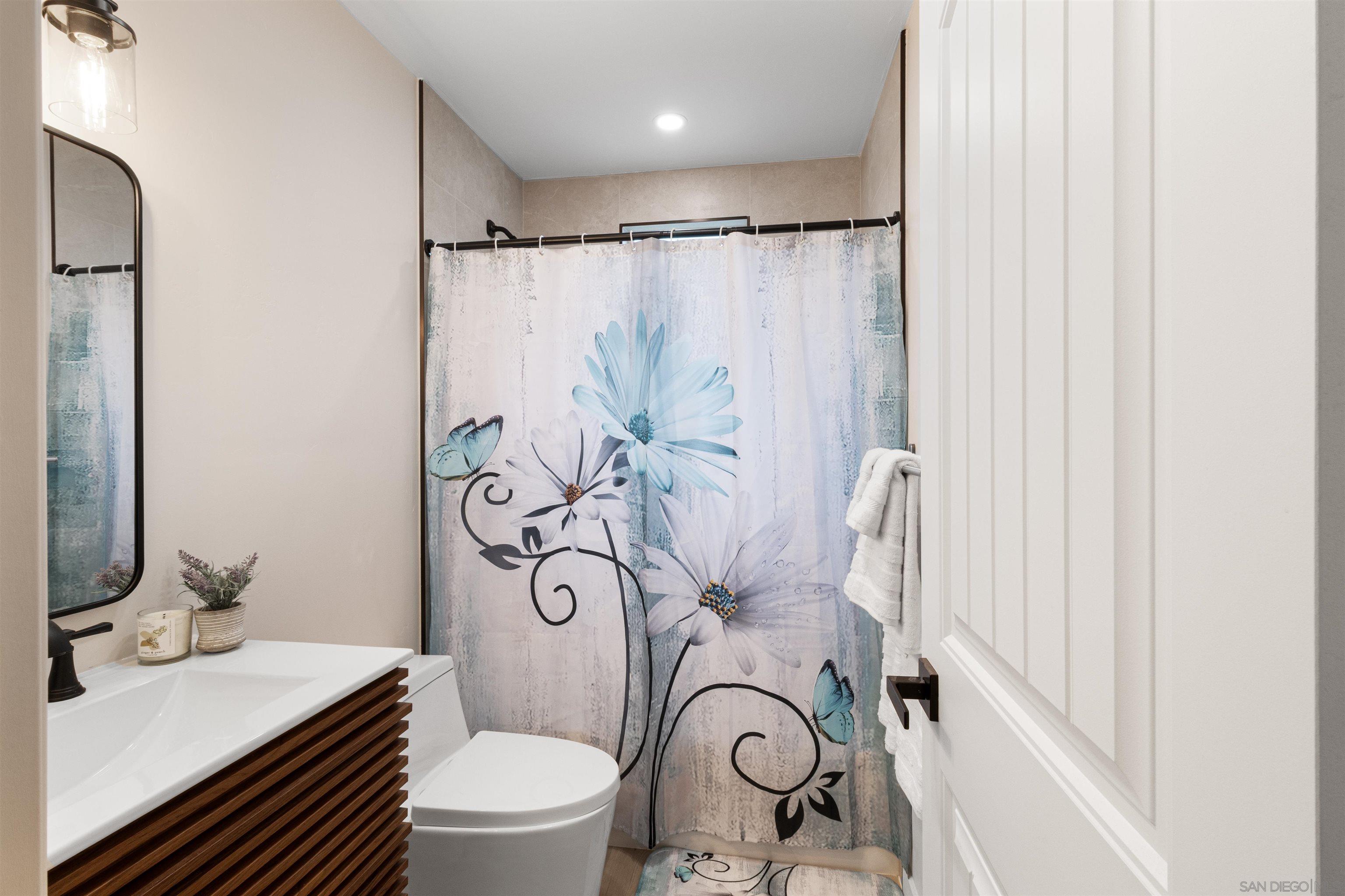 Detail Gallery Image 9 of 35 For 6665  Amherst, San Diego,  CA 92115 - 3 Beds | 2 Baths