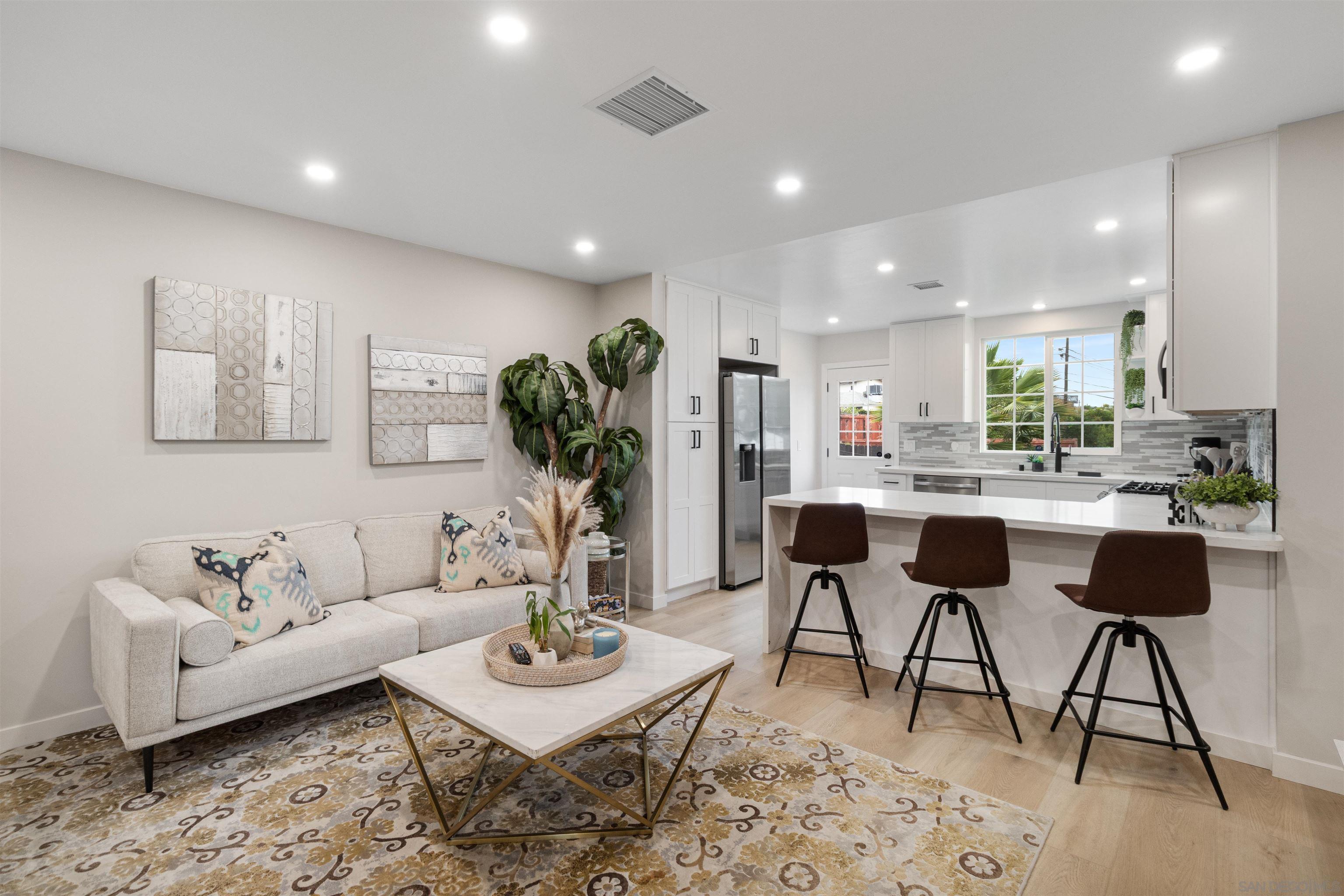 Detail Gallery Image 9 of 43 For 6665  Amherst, San Diego,  CA 92115 - 3 Beds | 2 Baths