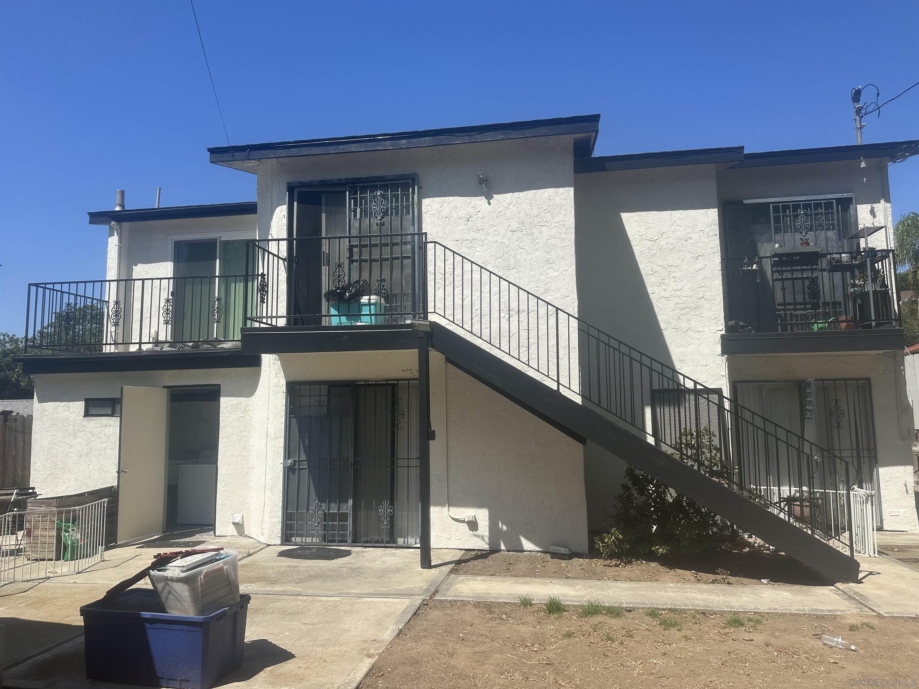 Detail Gallery Image 2 of 7 For 4281  College Ave, San Diego,  CA 92115 - 6 Beds | 5 Baths