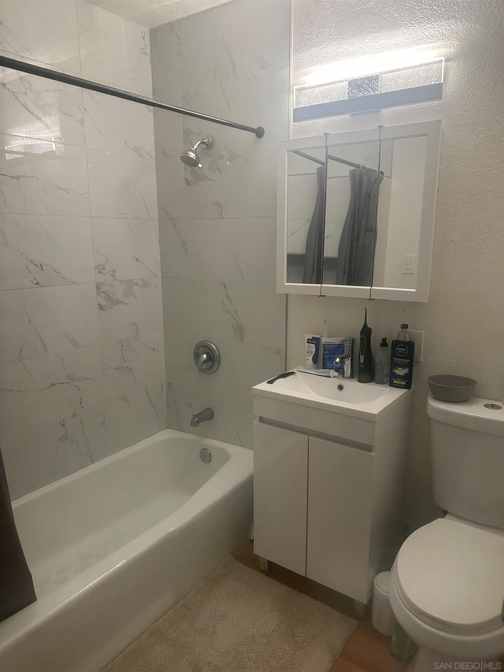 Detail Gallery Image 6 of 7 For 4281  College Ave, San Diego,  CA 92115 - 6 Beds | 5 Baths