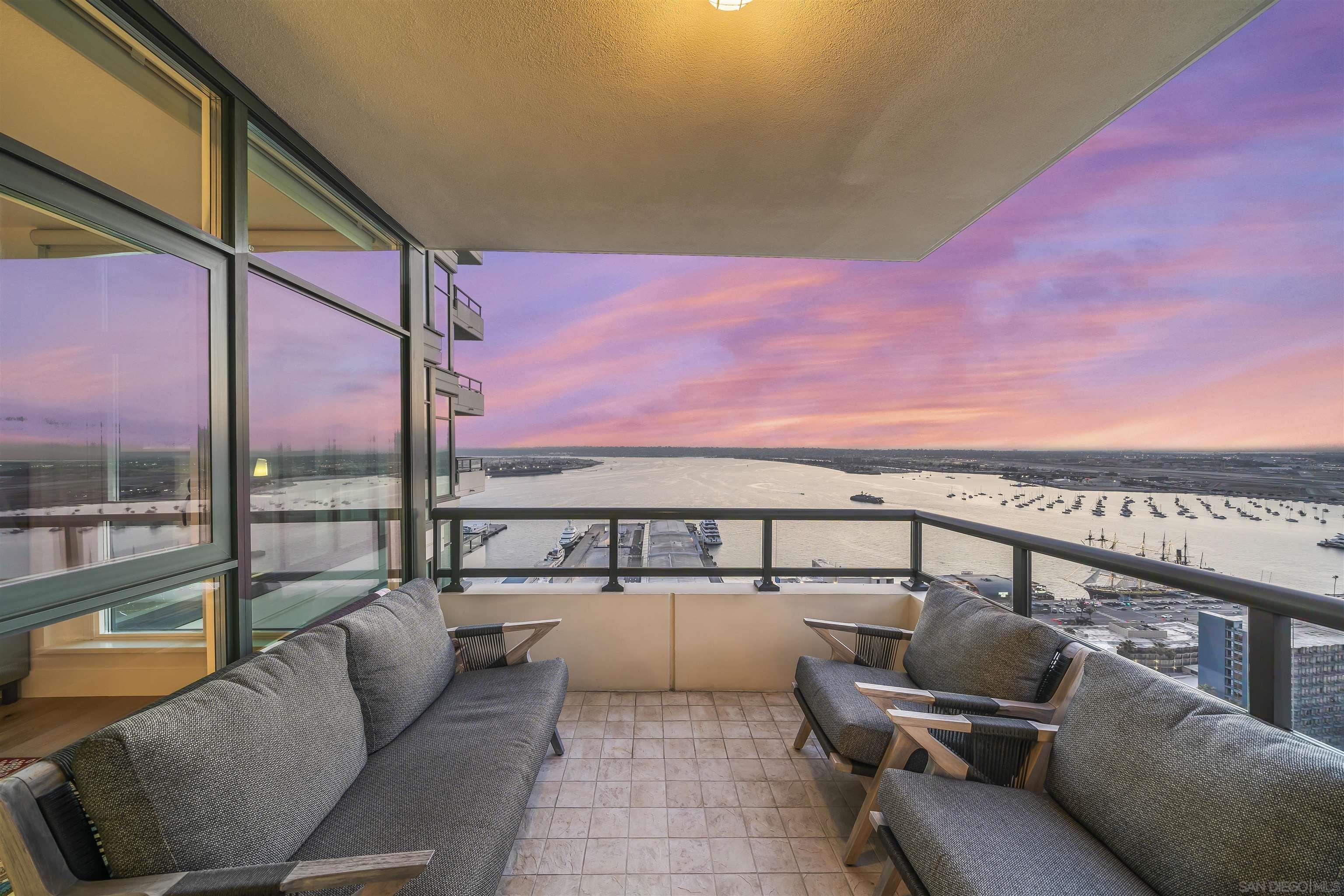 Detail Gallery Image 1 of 1 For 1199  Pacific Hwy  #3201,  San Diego,  CA 92101 - 3 Beds | 2 Baths