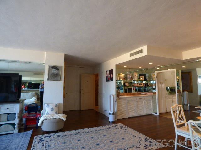 Detail Gallery Image 10 of 27 For 939  Coast Blvd  6a,  La Jolla,  CA 92037 - 3 Beds | 2 Baths