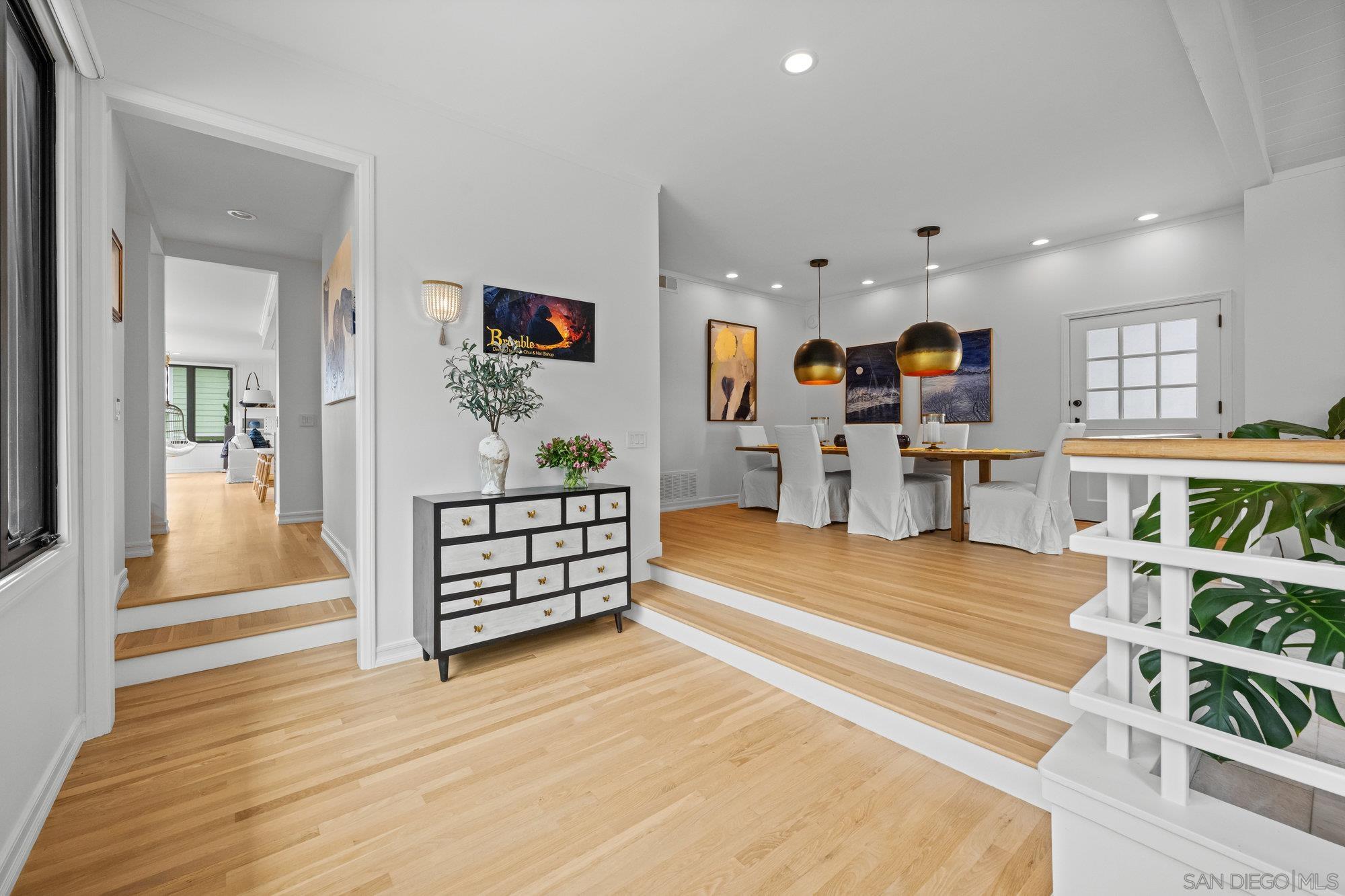 Detail Gallery Image 4 of 33 For 778  La Canada St, La Jolla,  CA 92037 - 4 Beds | 3/1 Baths